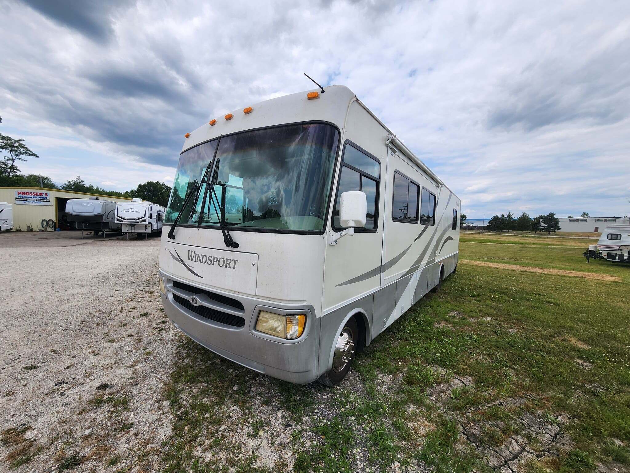 2002 Four Winds International Windsport 35D in sturtevant WI