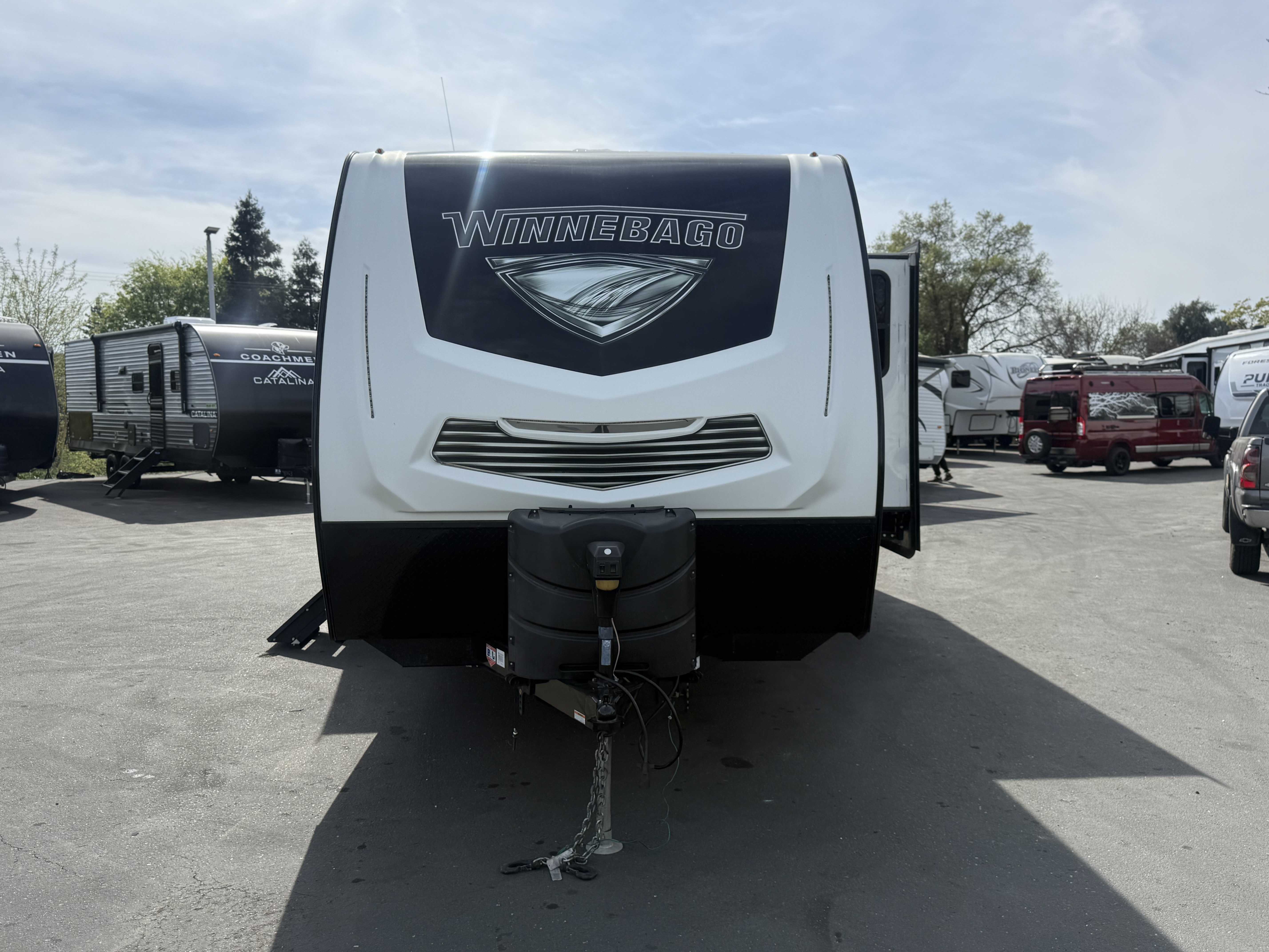 2020 Winnebago MINNIE PLUS 27RBDS in sacramento CA