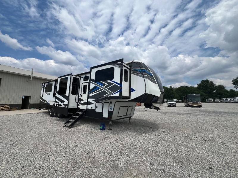 2020 Keystone Fuzion 410 (Toy Box) in ina IL