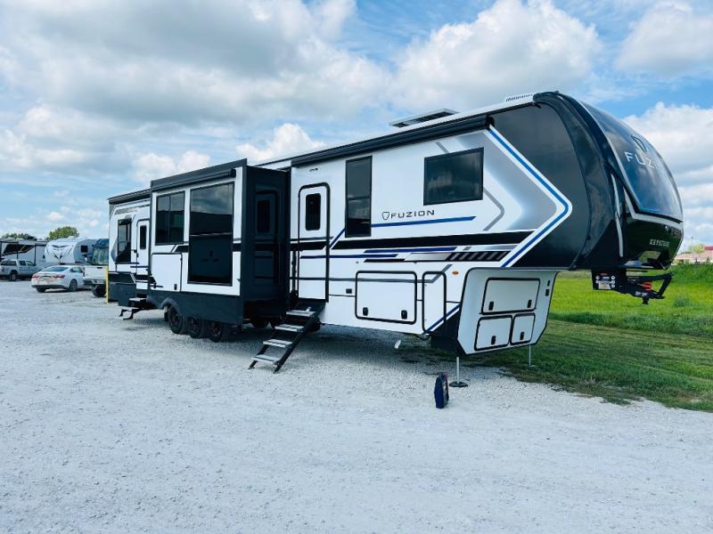 2025 Keystone Fuzion 440 in lamoni IA