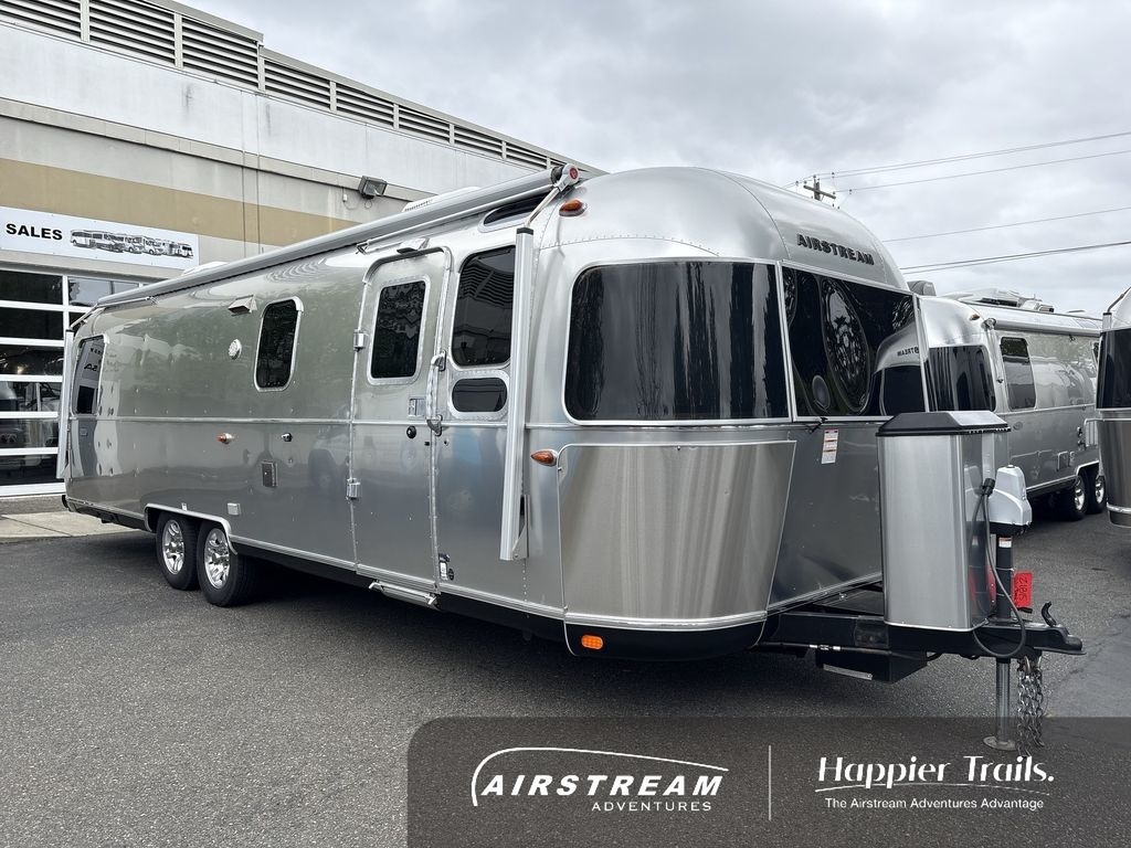 2020 Airstream Classic REAR QUEEN BED 33FB Twin in milton WA