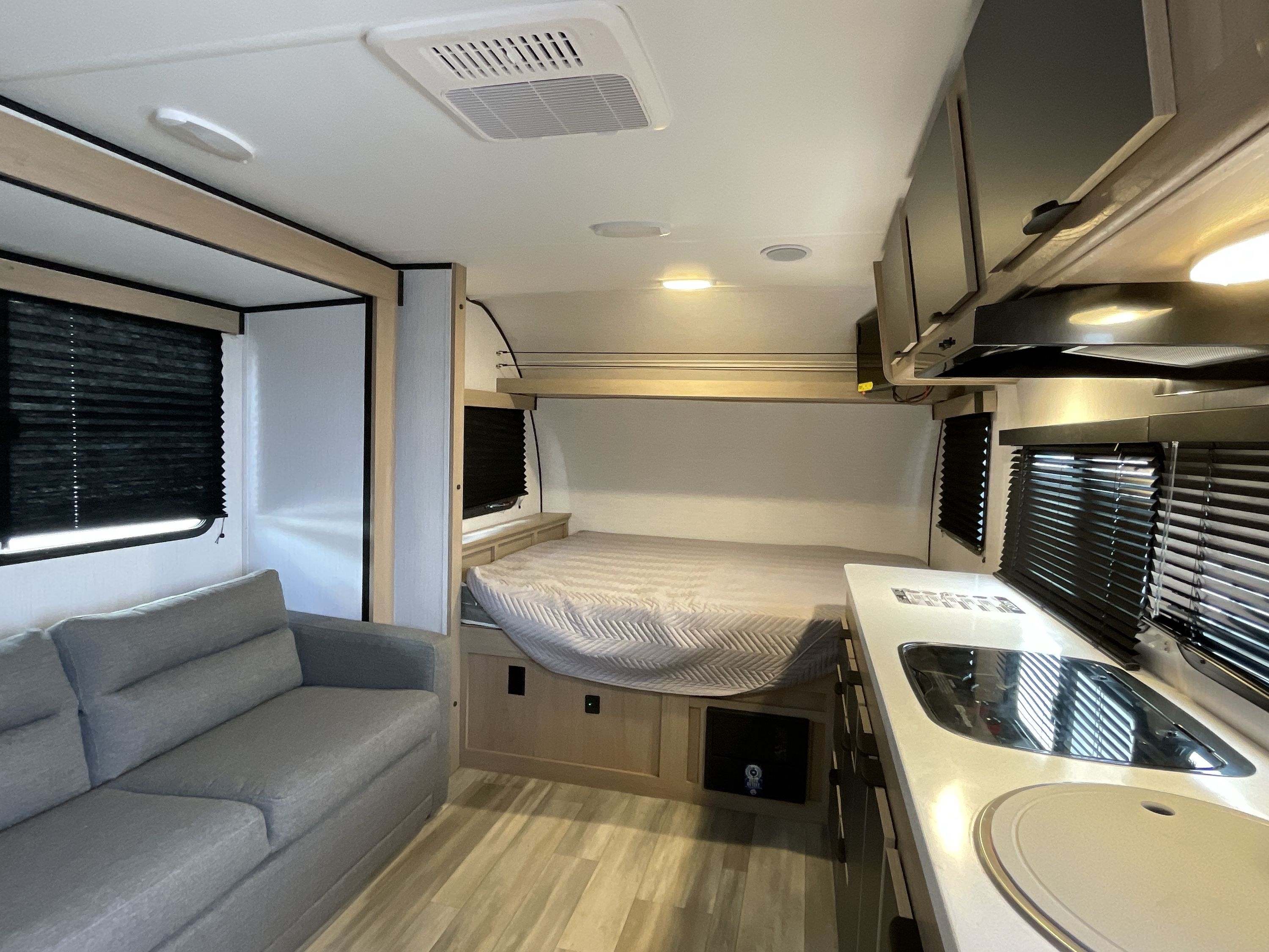 2023 Cruiser Rv HITCH 18RBS in bartow FL