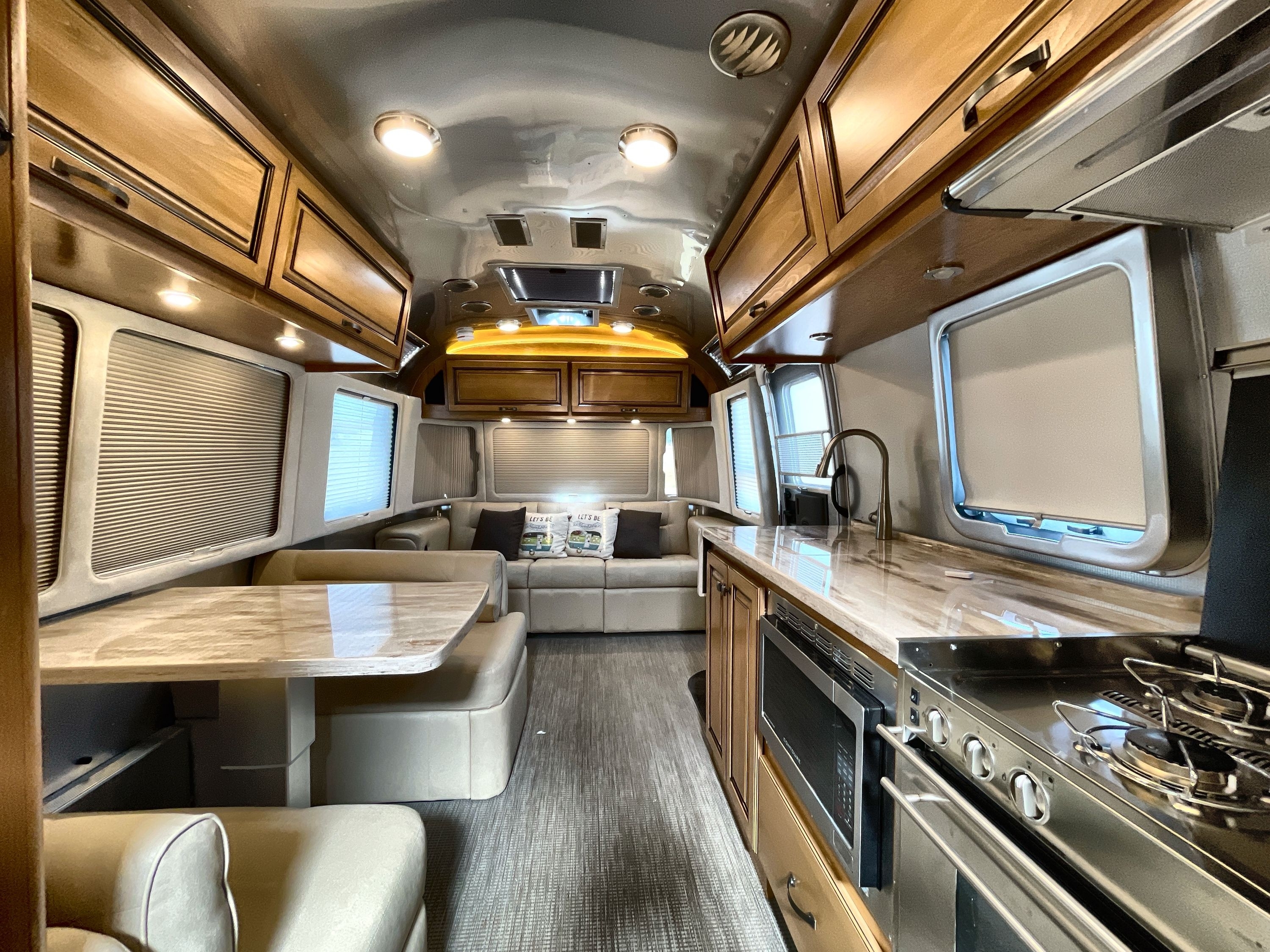 2020 Airstream CLASSIC 30RB TWIN in avondale AZ