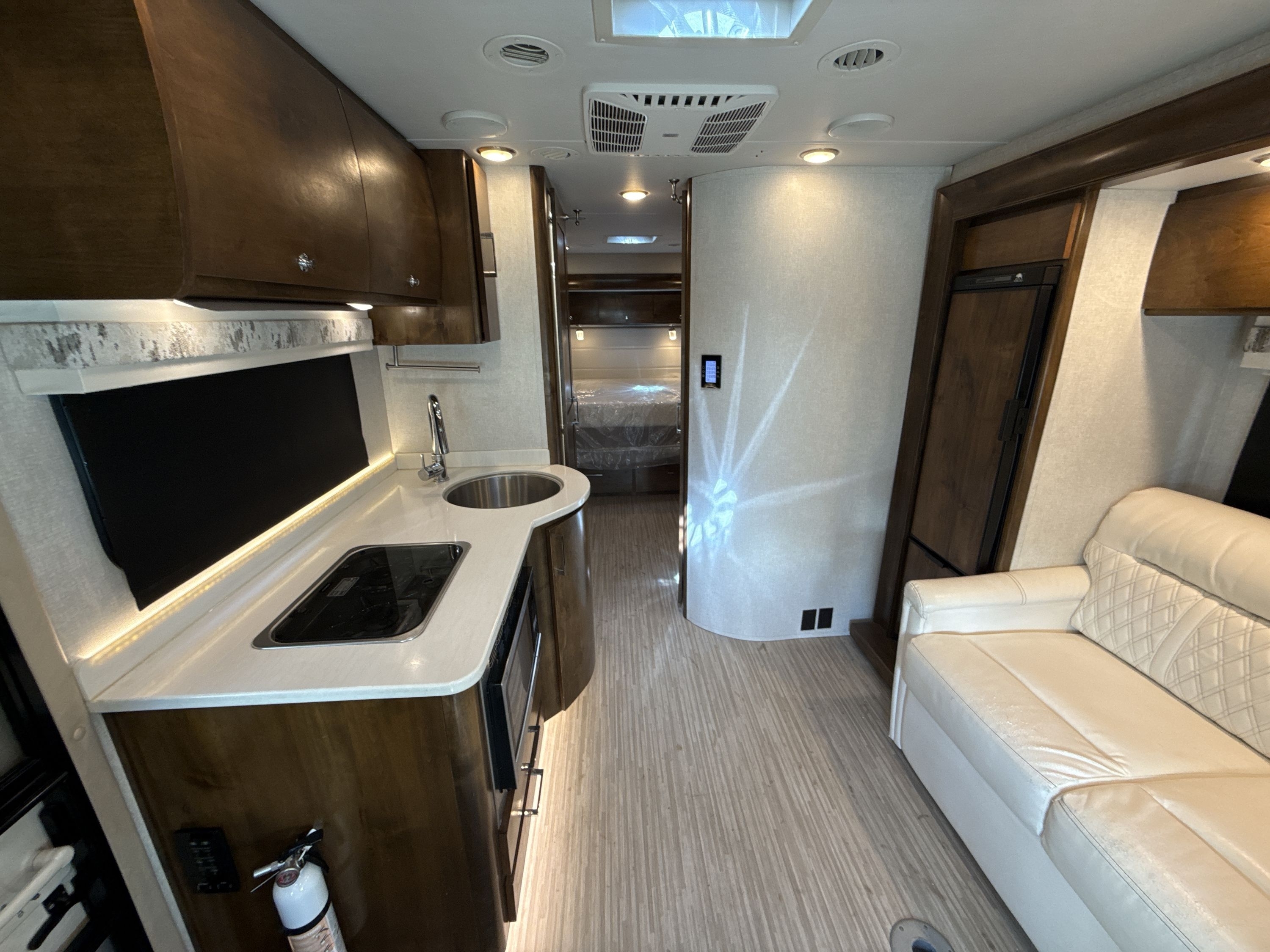 2018 Tiffin WAYFARER 24BW in cocoa FL