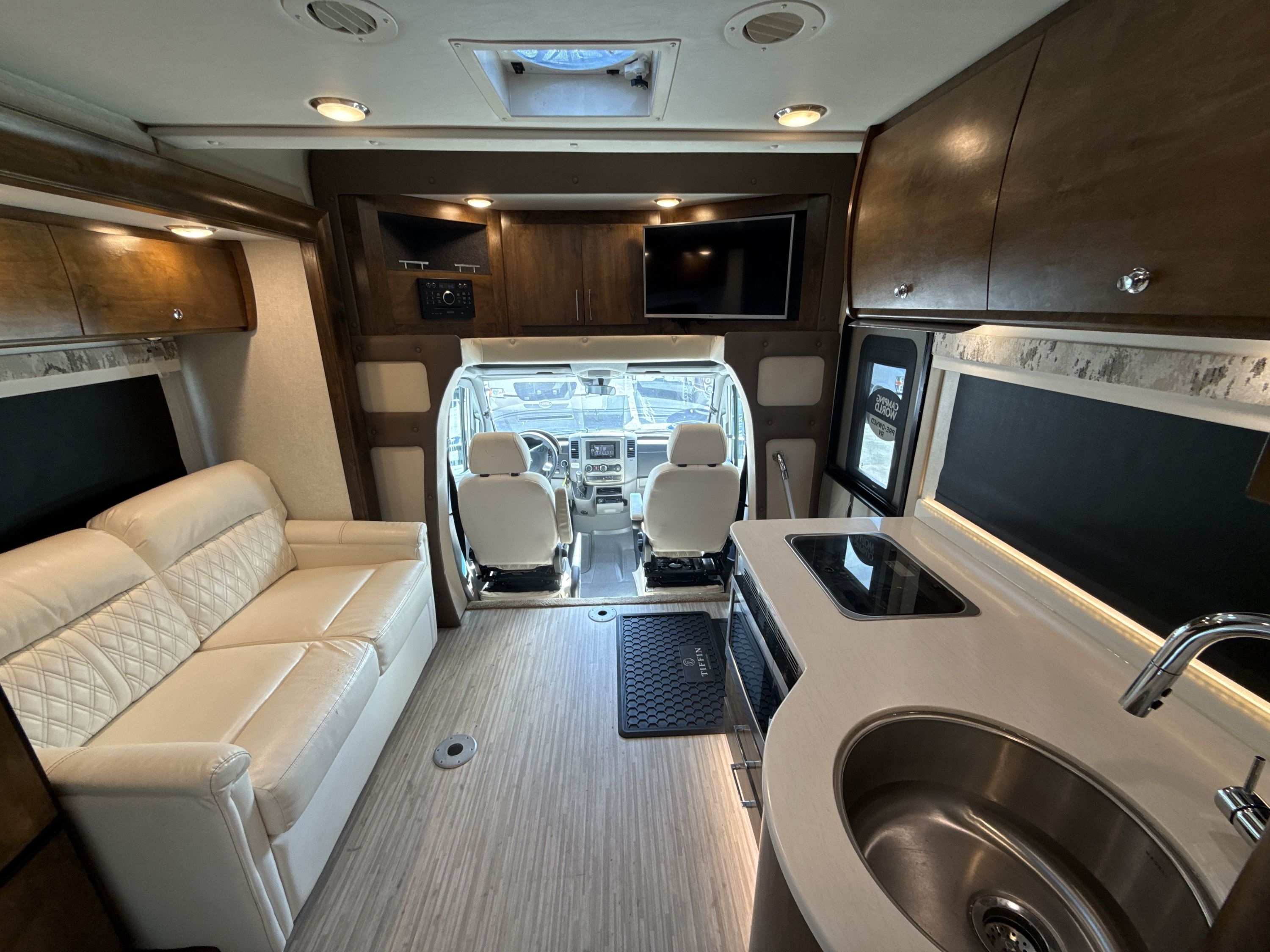 2018 Tiffin WAYFARER 24BW in cocoa FL