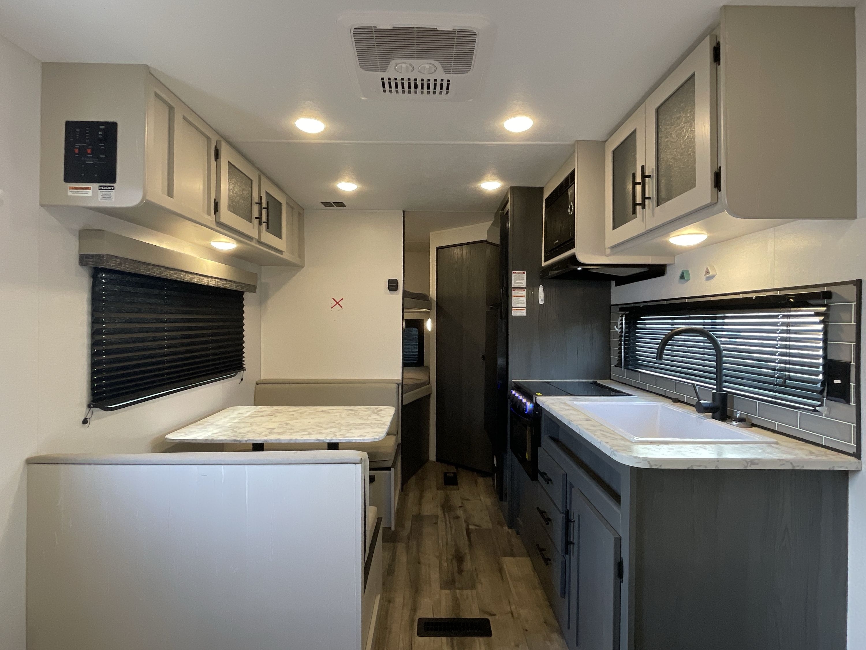 2024 Dutchmen ASPEN TRAIL LE 24BHWE in meridian ID