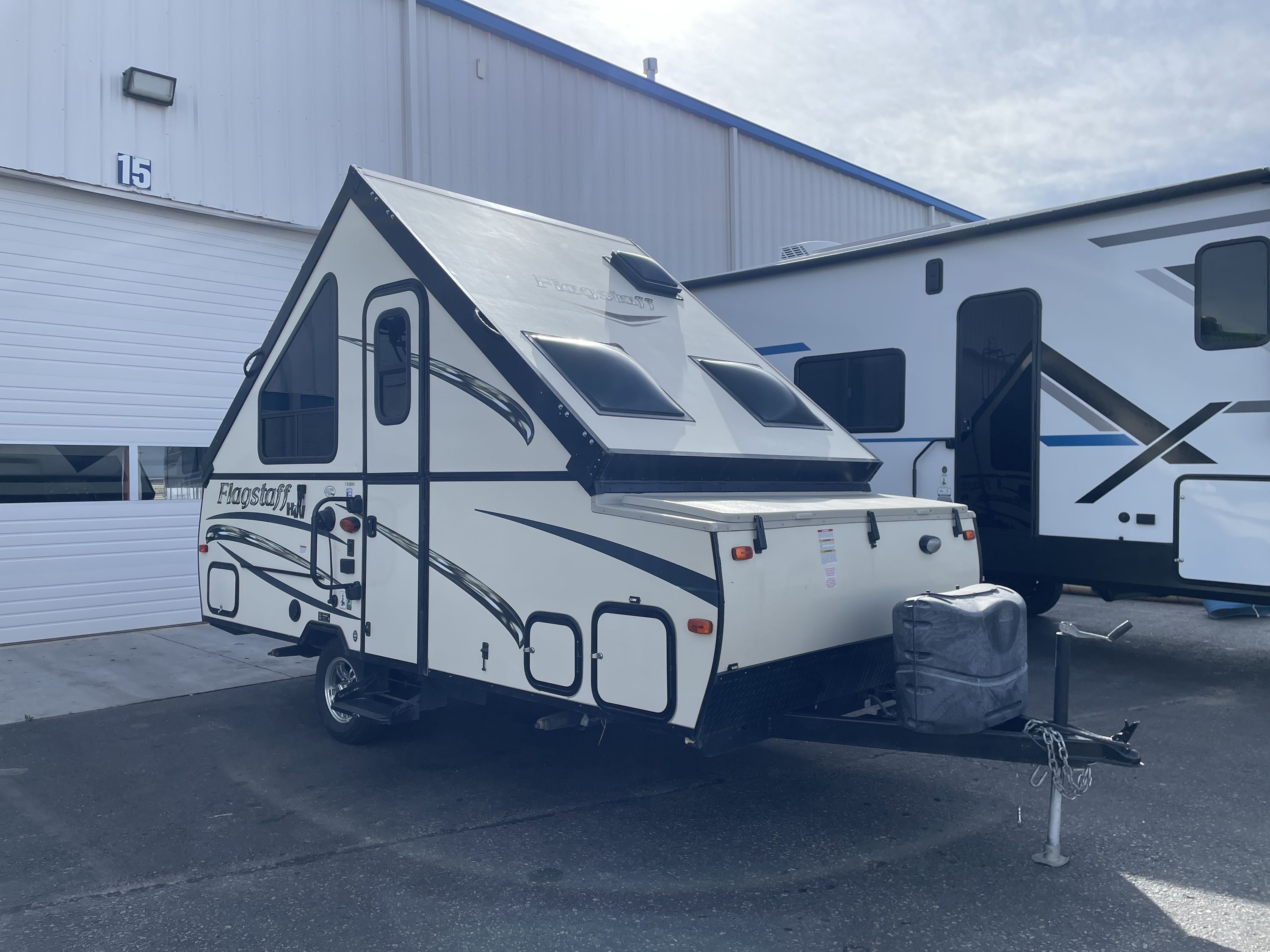 2016 Forest River FLAGSTAFF HARD SIDE T19QBHW RV