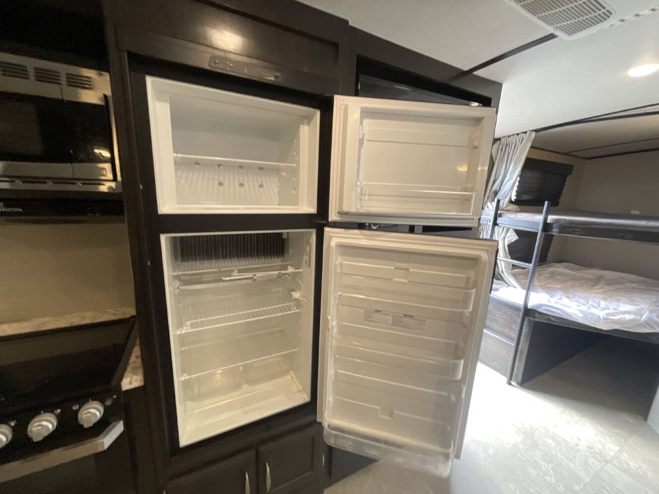 A photo of this 2019 Grand Design IMAGINE 2800BH