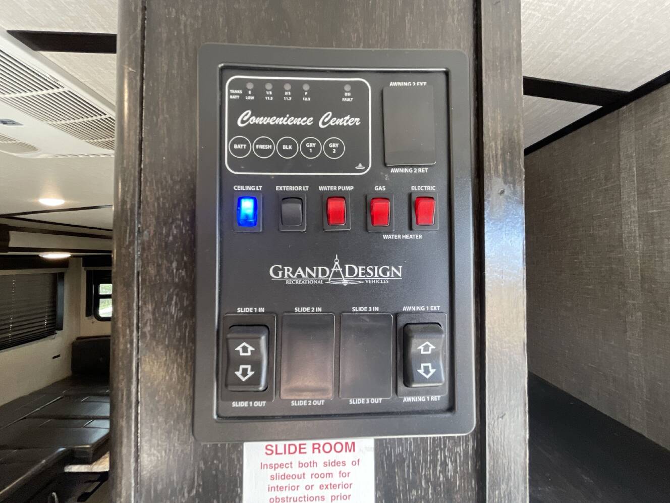 A photo of this 2019 Grand Design IMAGINE 2800BH