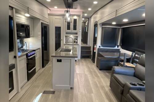 2025 Keystone COUGAR HERO EDITION 316RLS in apollo PA