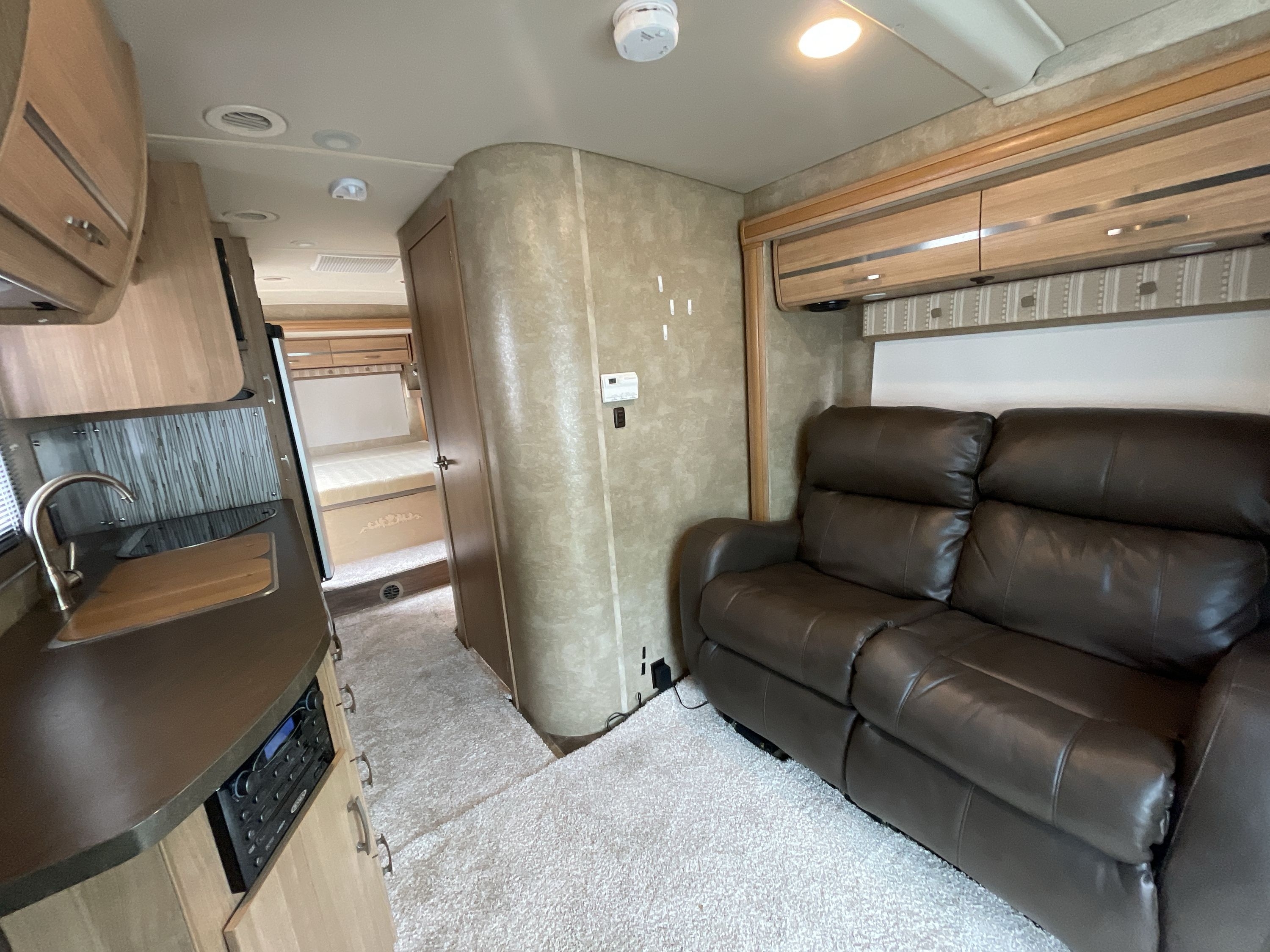 2013 Itasca NAVION 24G in midway FL