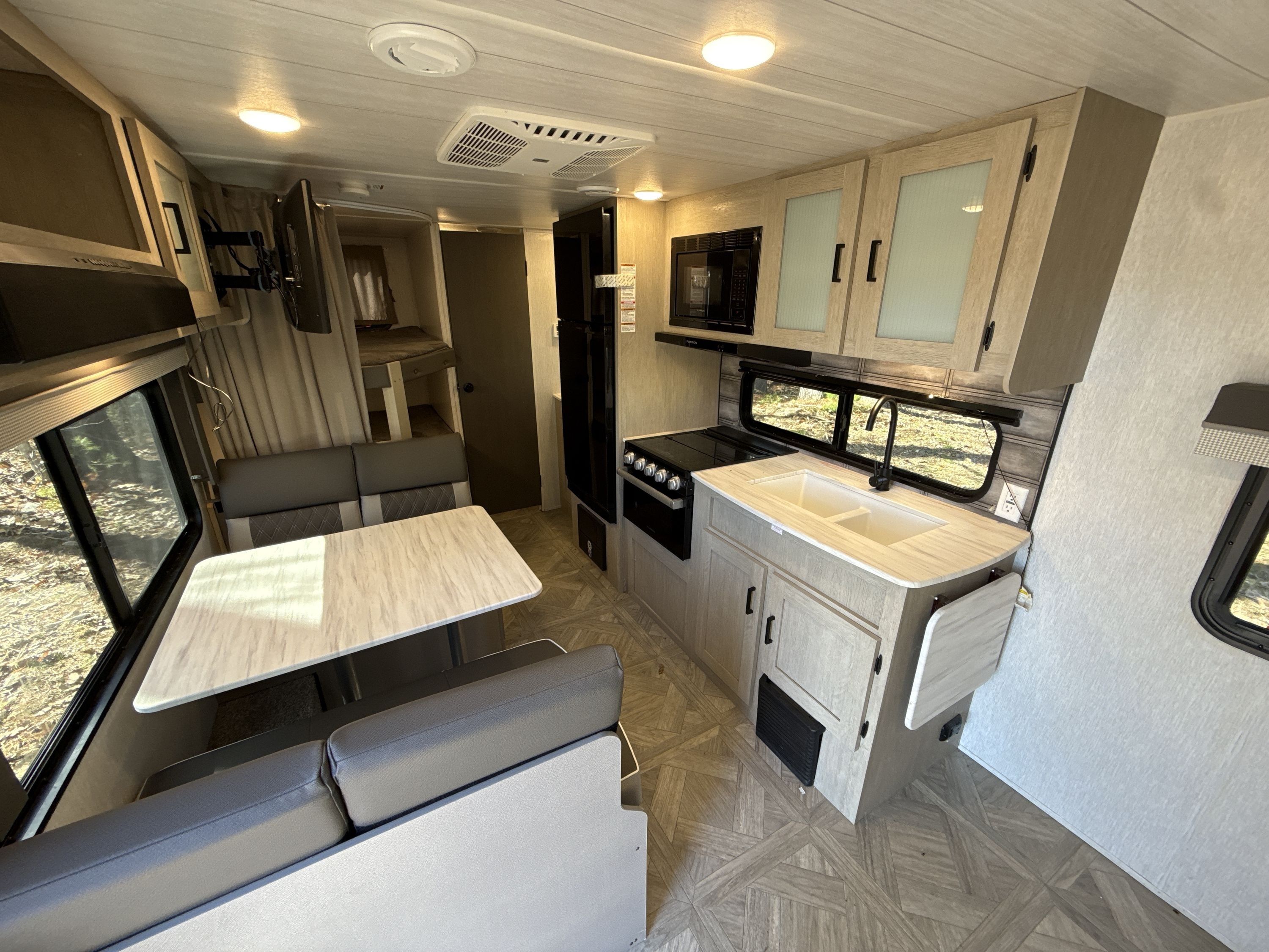2023 Forest River WILDWOOD X-LITE 19DBXL in center conway NH