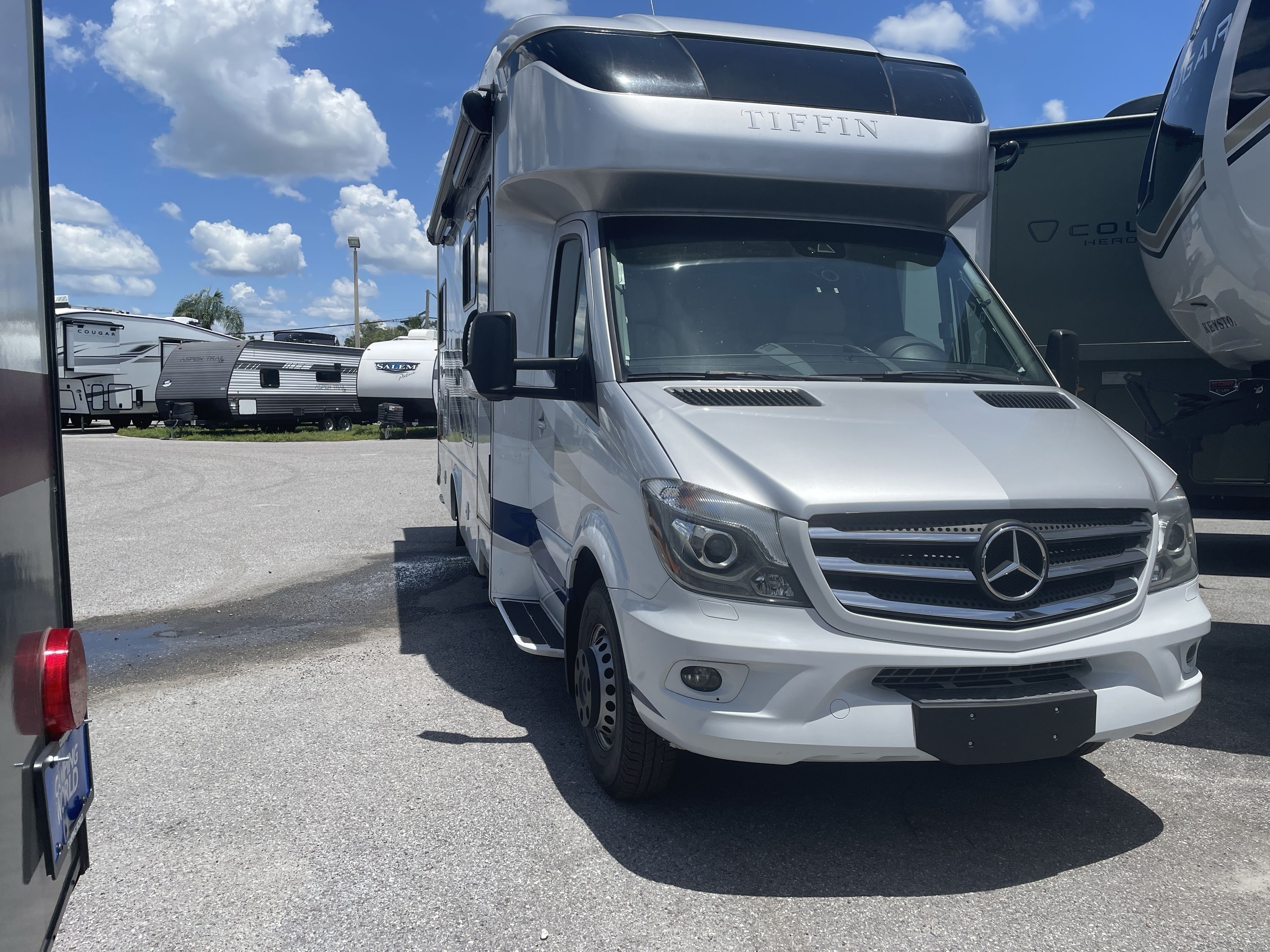 2018 Tiffin WAYFARER 24TW in holiday FL