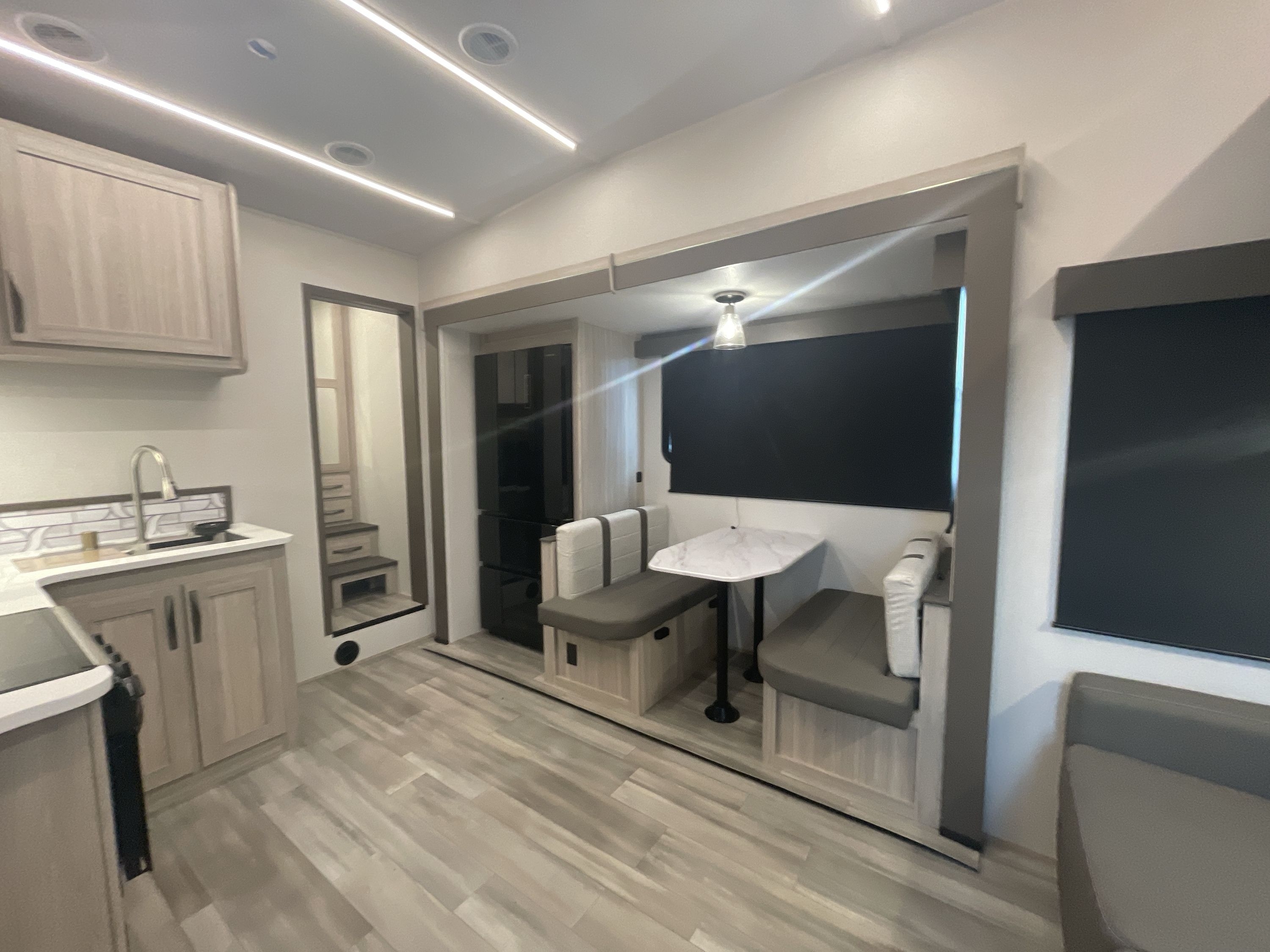 2025 Cruiser Rv ESSENCE 28DB in spartanburg SC