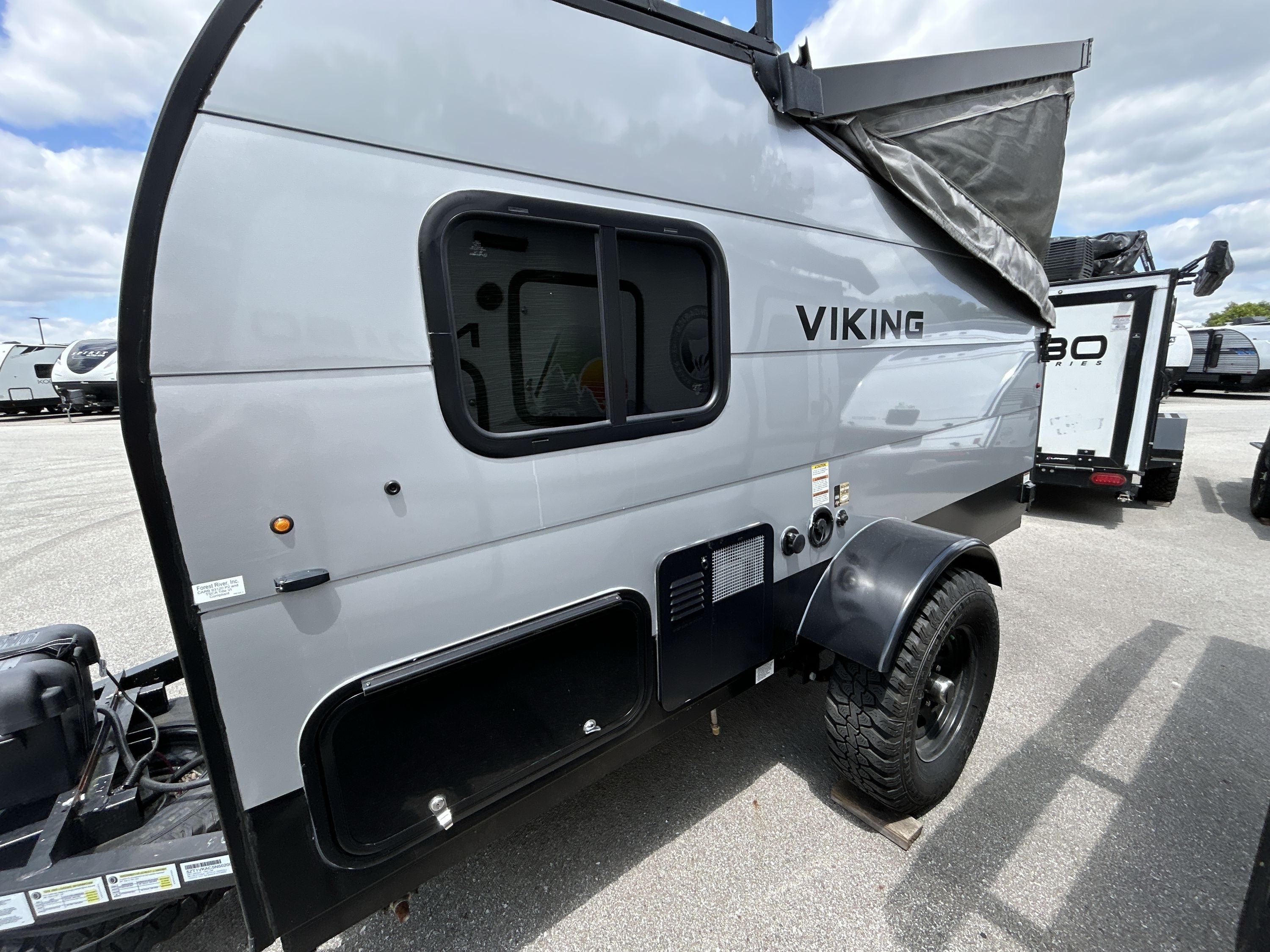 2022 Coachmen VIKING EXPRESS 9.0 in greenfield IN