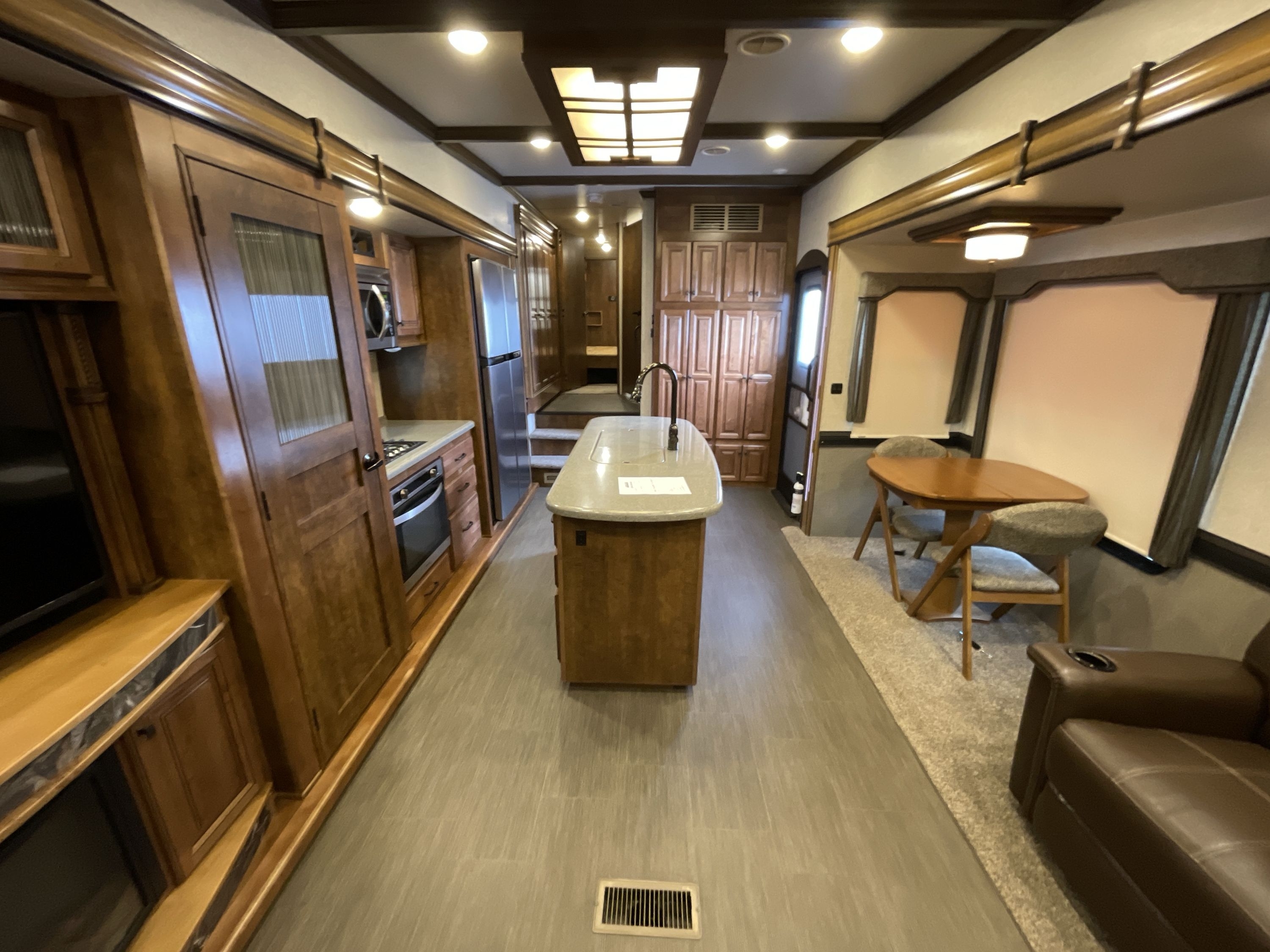 2017 Heartland BIG COUNTRY 3560SS in idaho falls ID