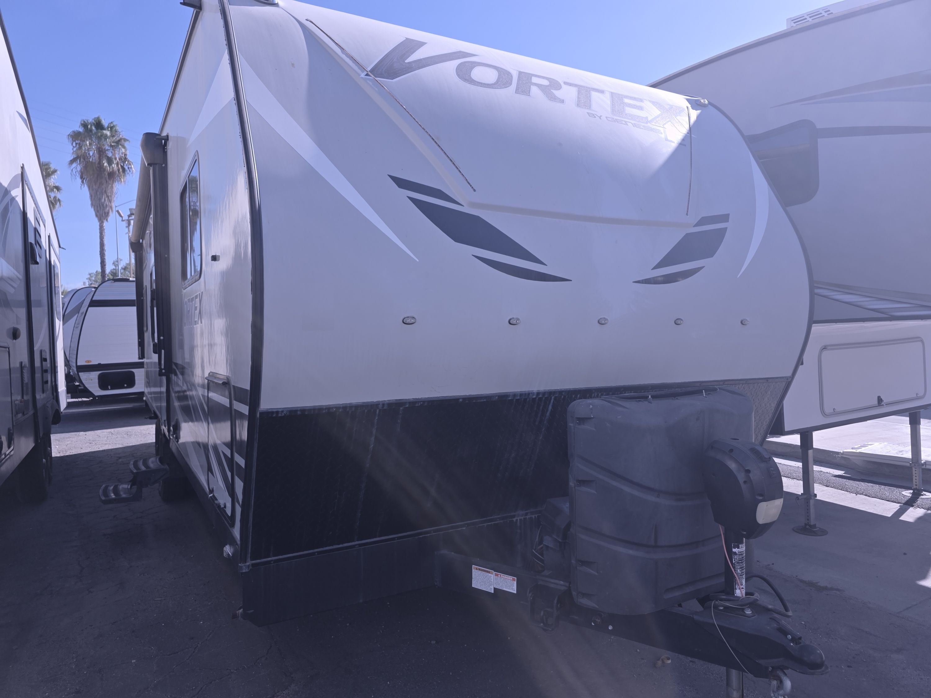2022 Genesis Supreme VORTEX 3016IKS Fifth Wheel Toy Hauler RV