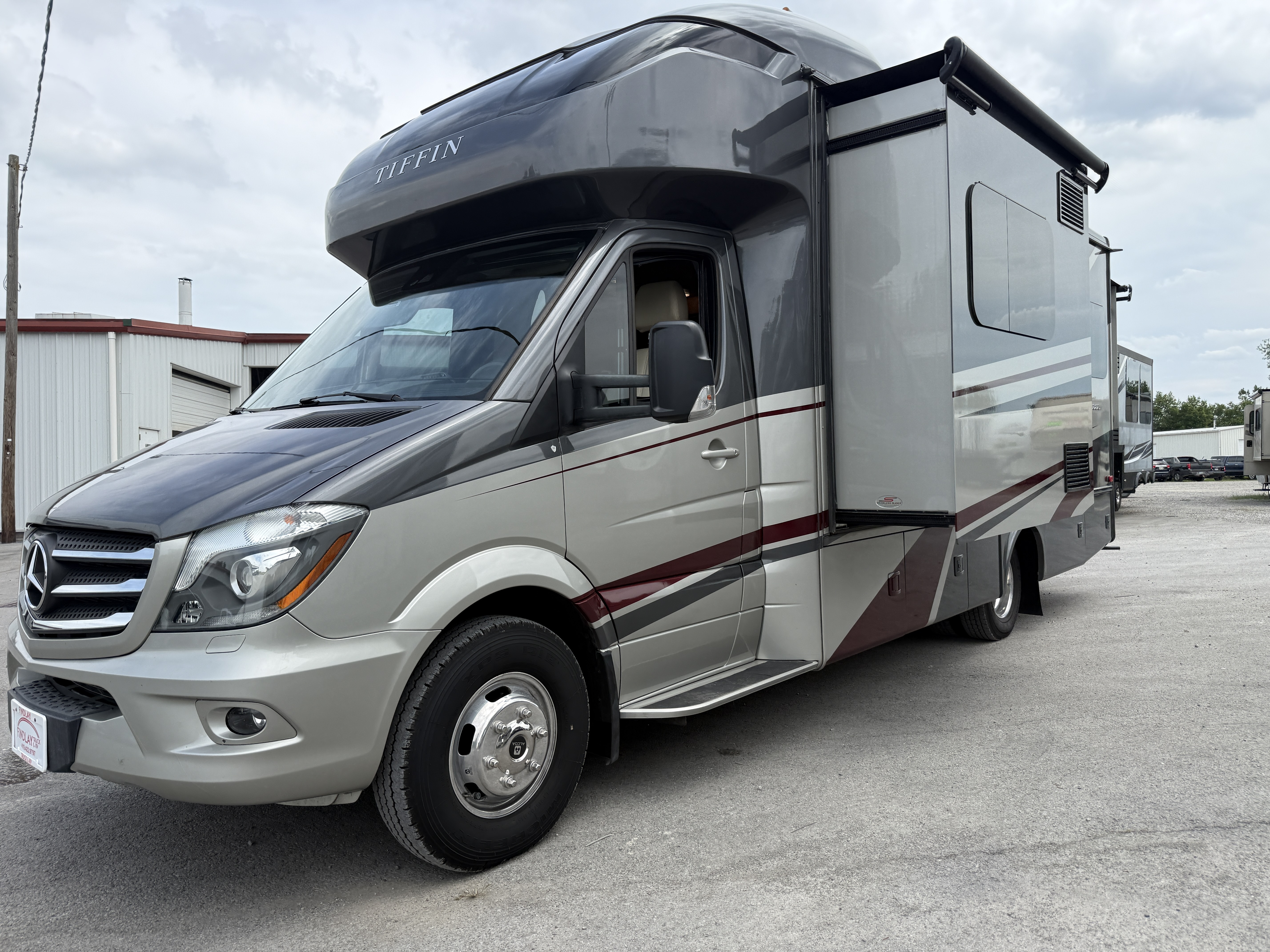 2019 Tiffin Motorhomes WAYFARER 24 BW in findlay OH