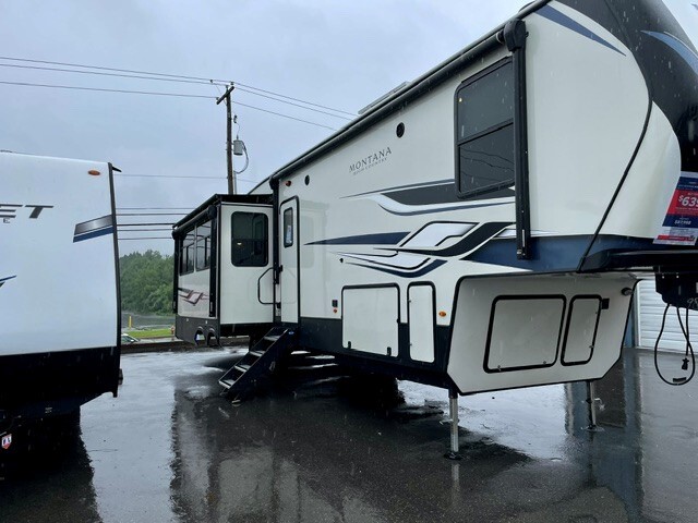 2022 Keystone MONTANA HIGH COUNTRY 331RL in walnutport PA