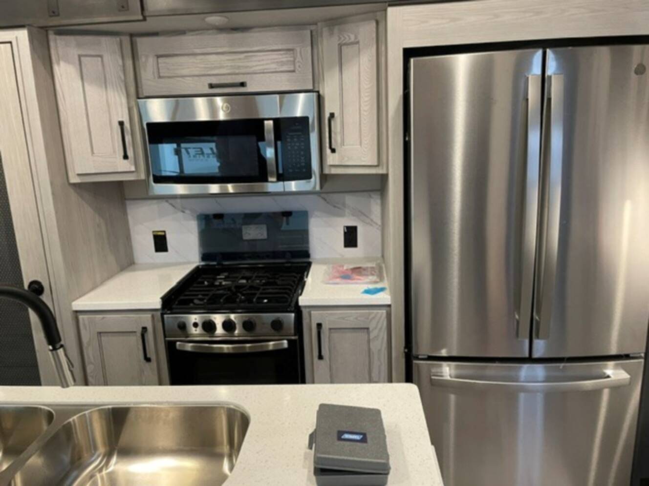 A photo of this 2022 Keystone MONTANA HIGH COUNTRY 331RL