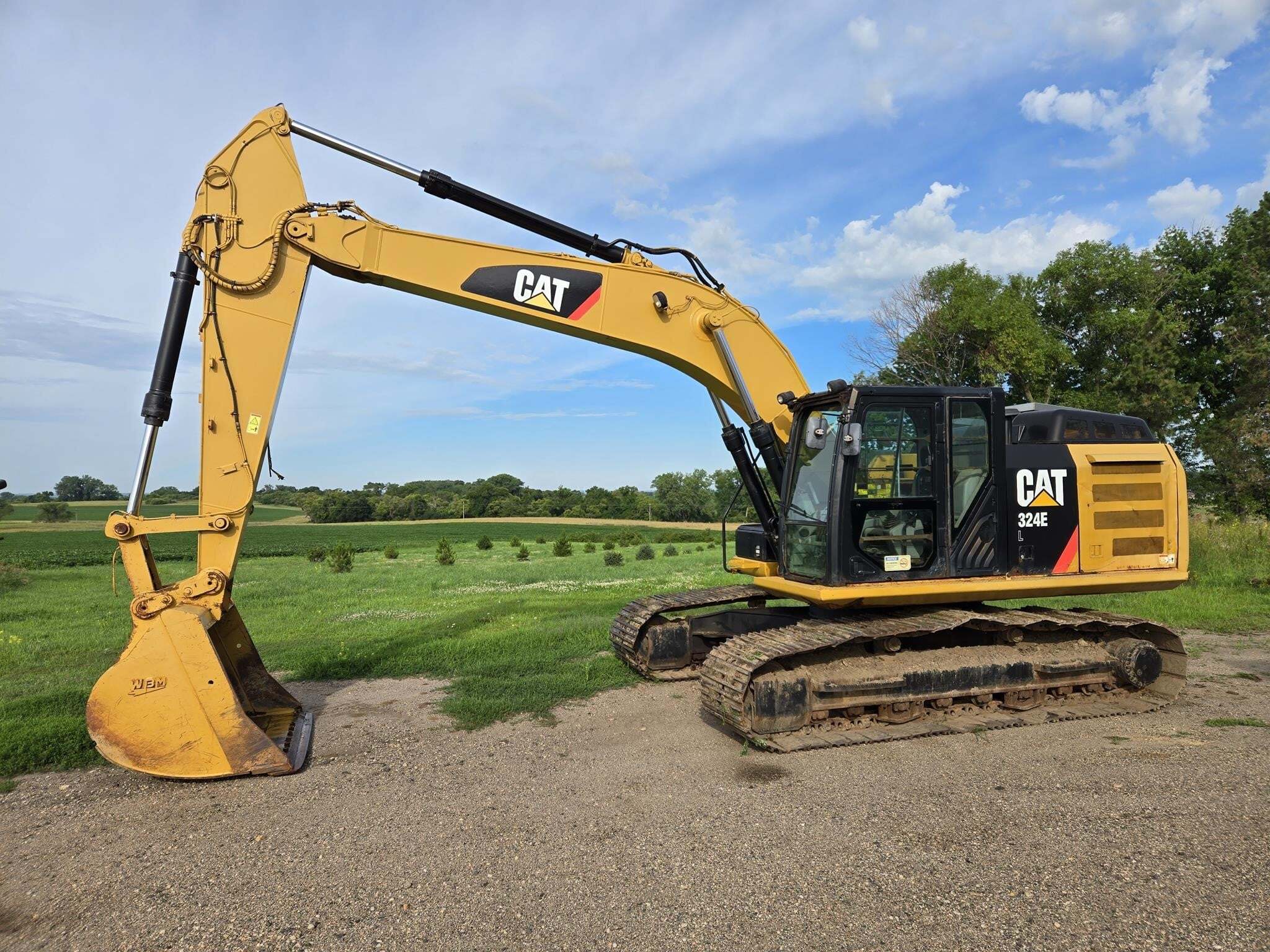 2011 CATERPILLAR 324EL in Gary, SD