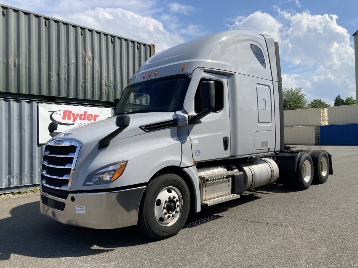 2021 FREIGHTLINER CASCADIA 126 in Springfield, MA