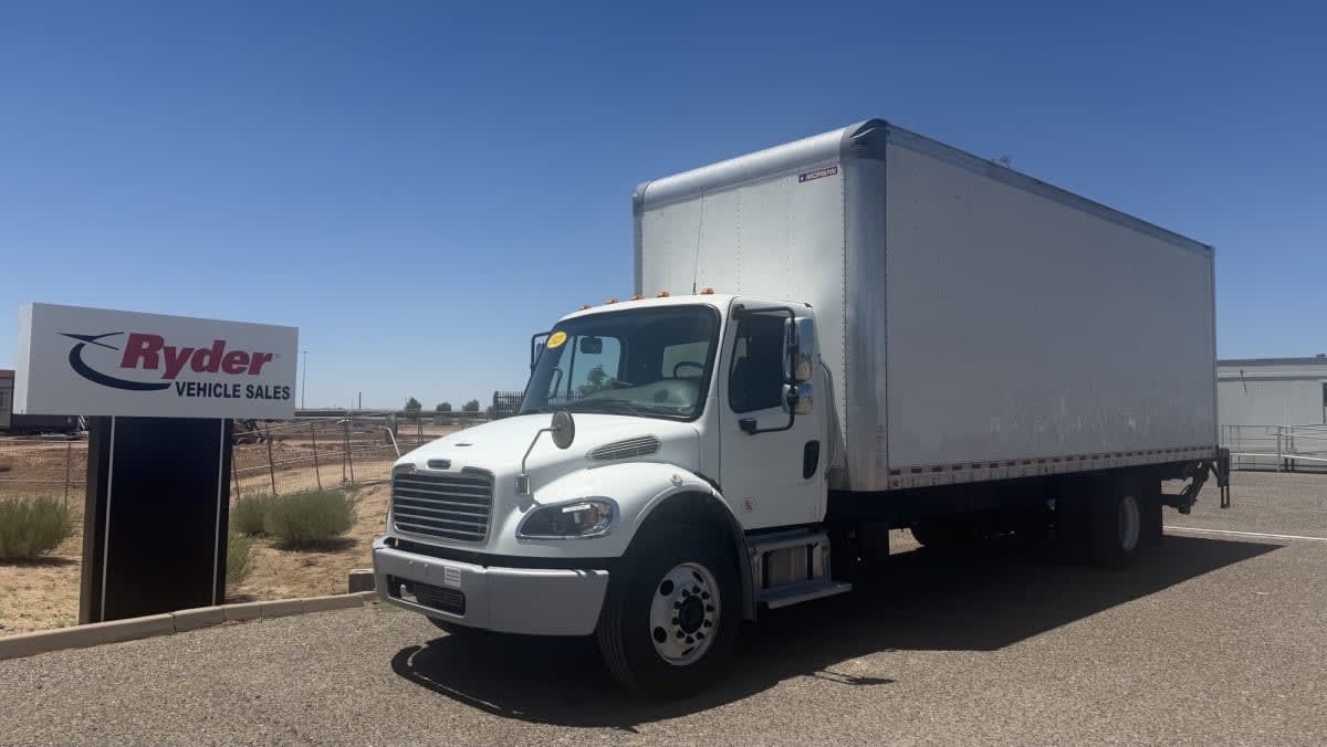 2023 FREIGHTLINER BUSINESS CLASS M2 106 in Phoenix, AZ