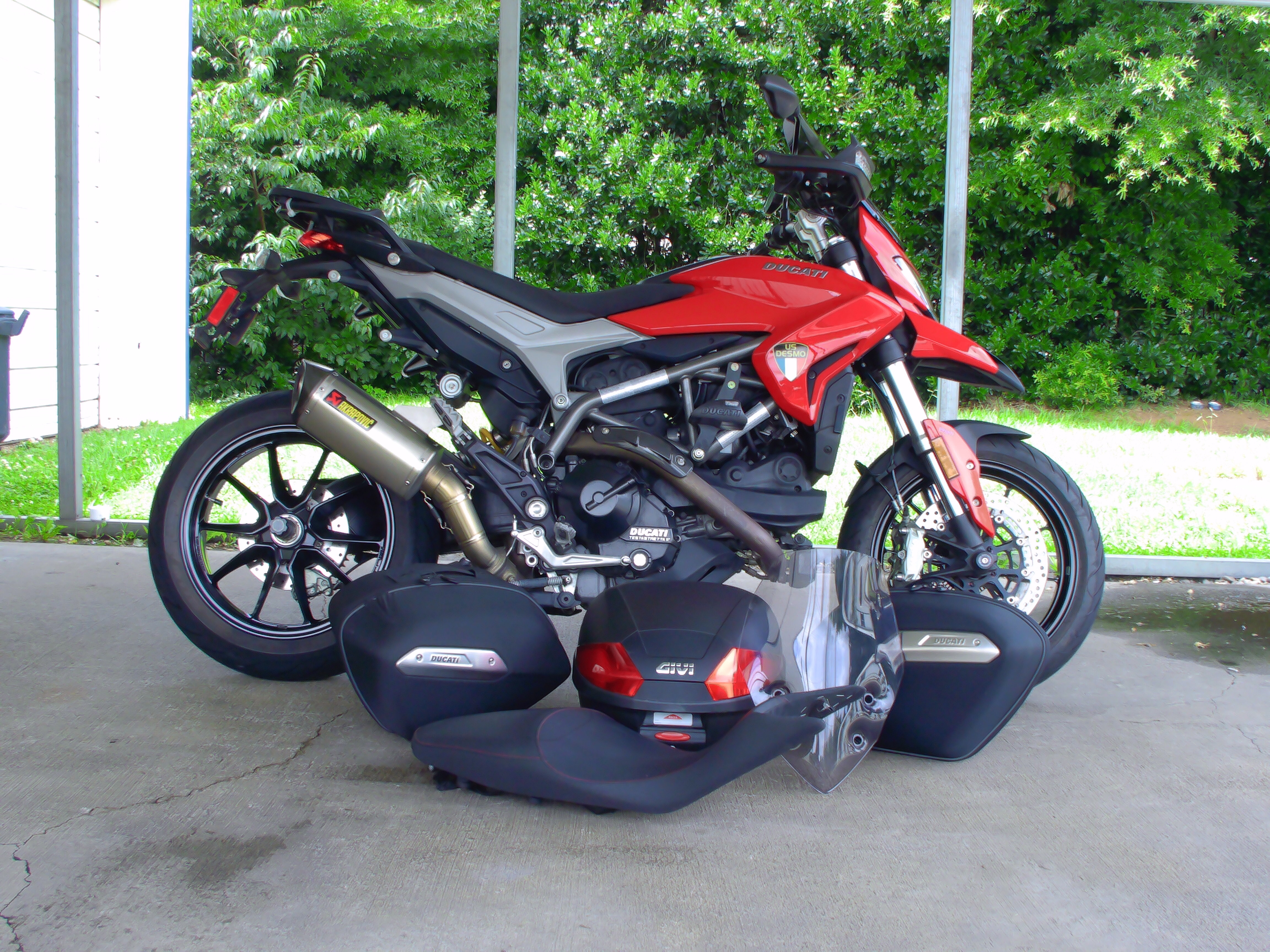 2016 Ducati HYPERMOTARD 939 939 in Asheville, NC
