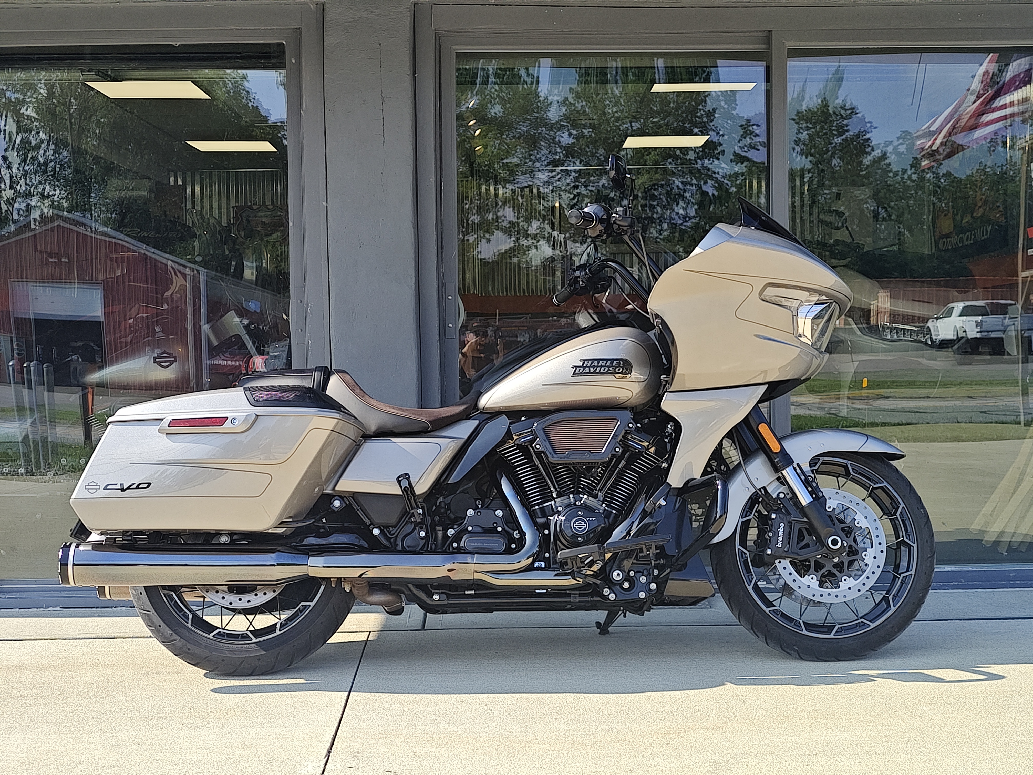 2023 Harley-Davidson ROAD GLIDE CVO CVO in Columbia Station, OH