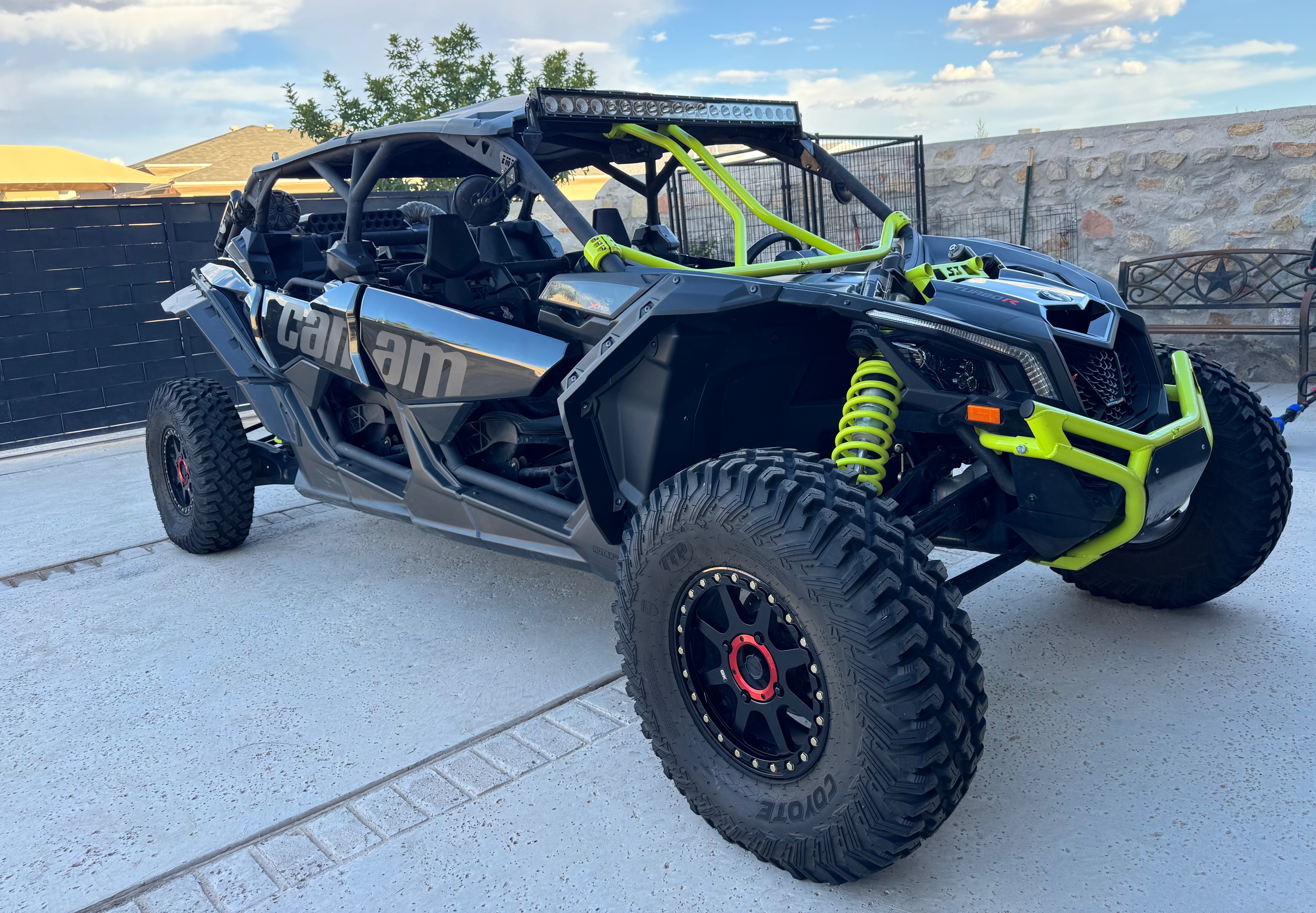2017 Can-Am MAVERICK X3 X RS TURBO R Sport ATV