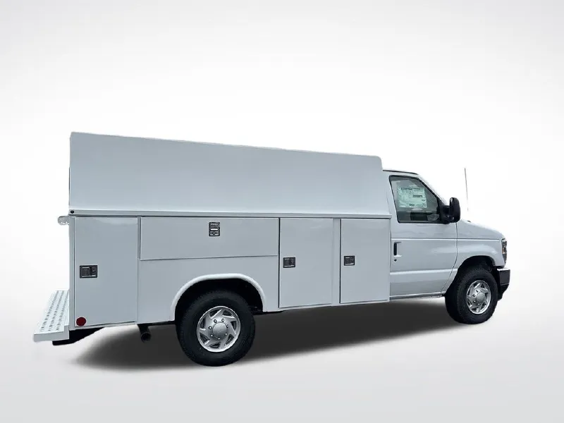 2026 FORD ECONOLINE