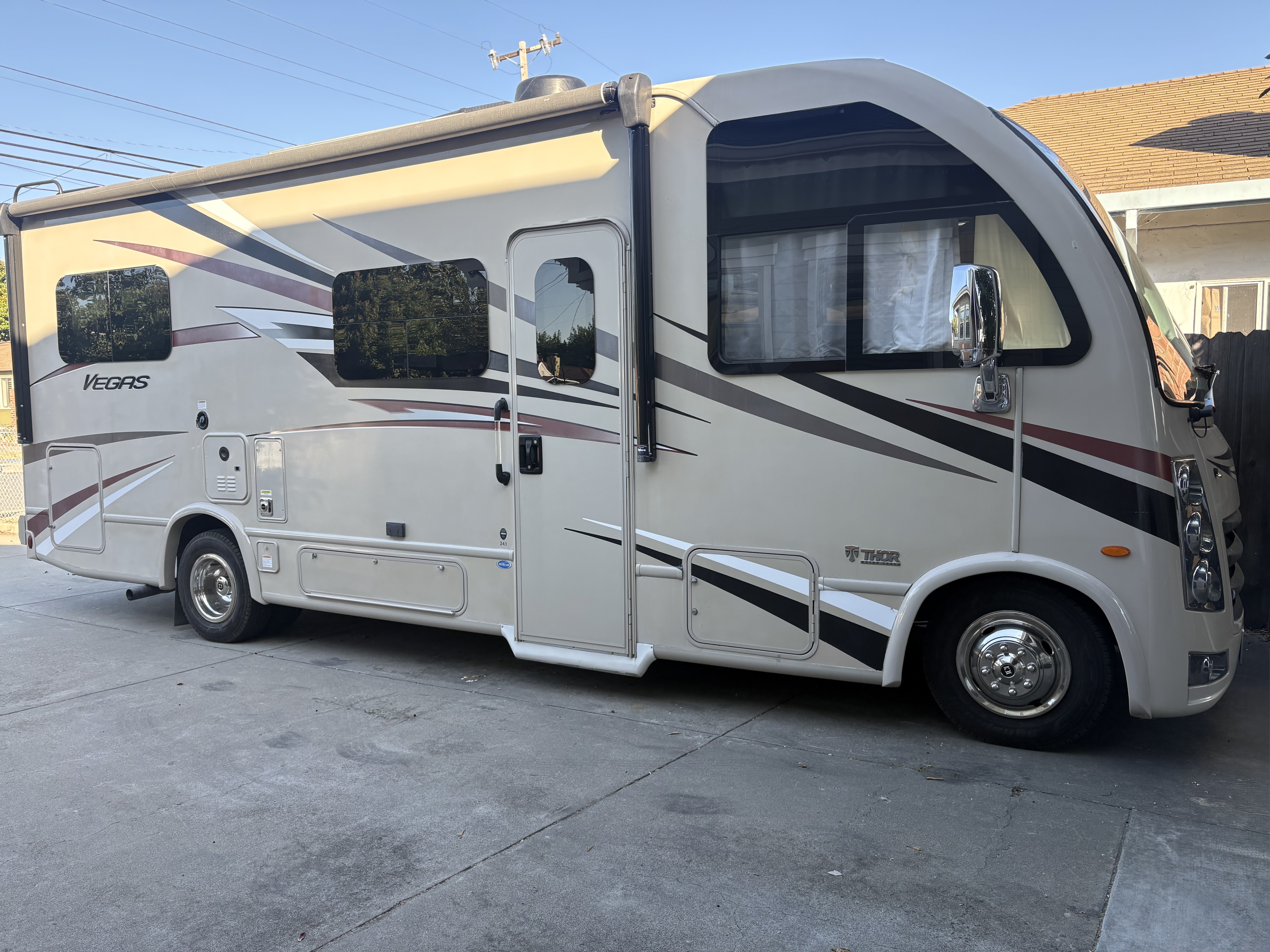 2021 Thor Motor Coach VEGAS 24 1 RV