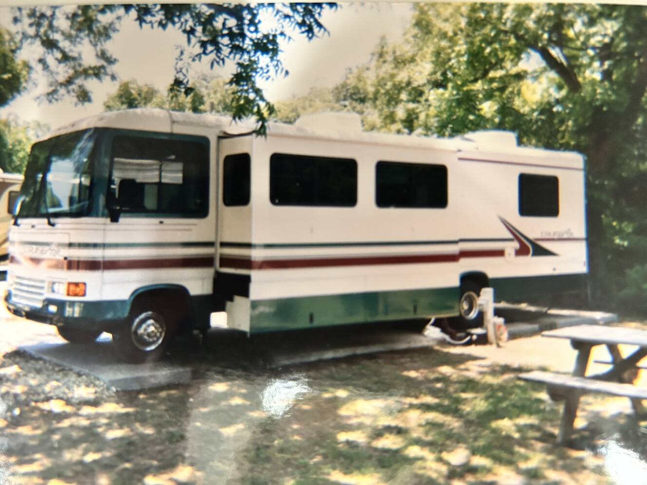 A photo of this 1995 Georgie Boy CRUISE AIR 3405
