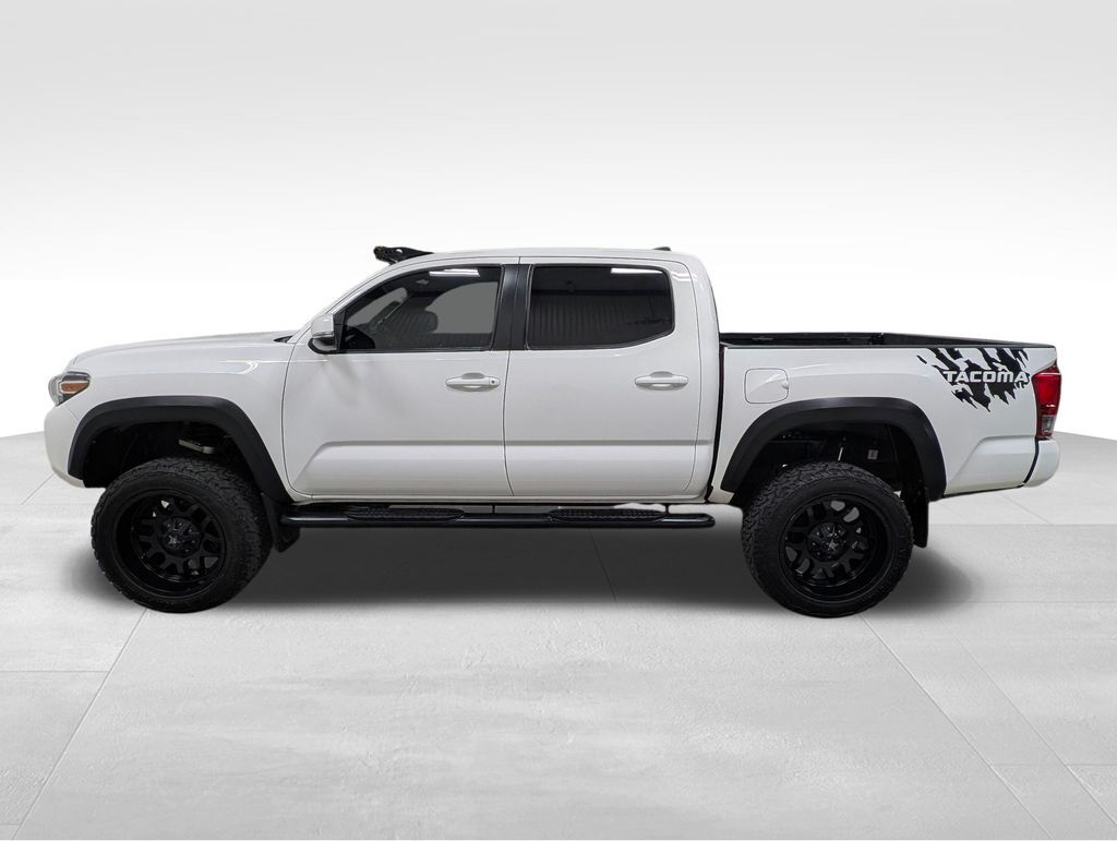 2016 TOYOTA TACOMA in Wichita, KS