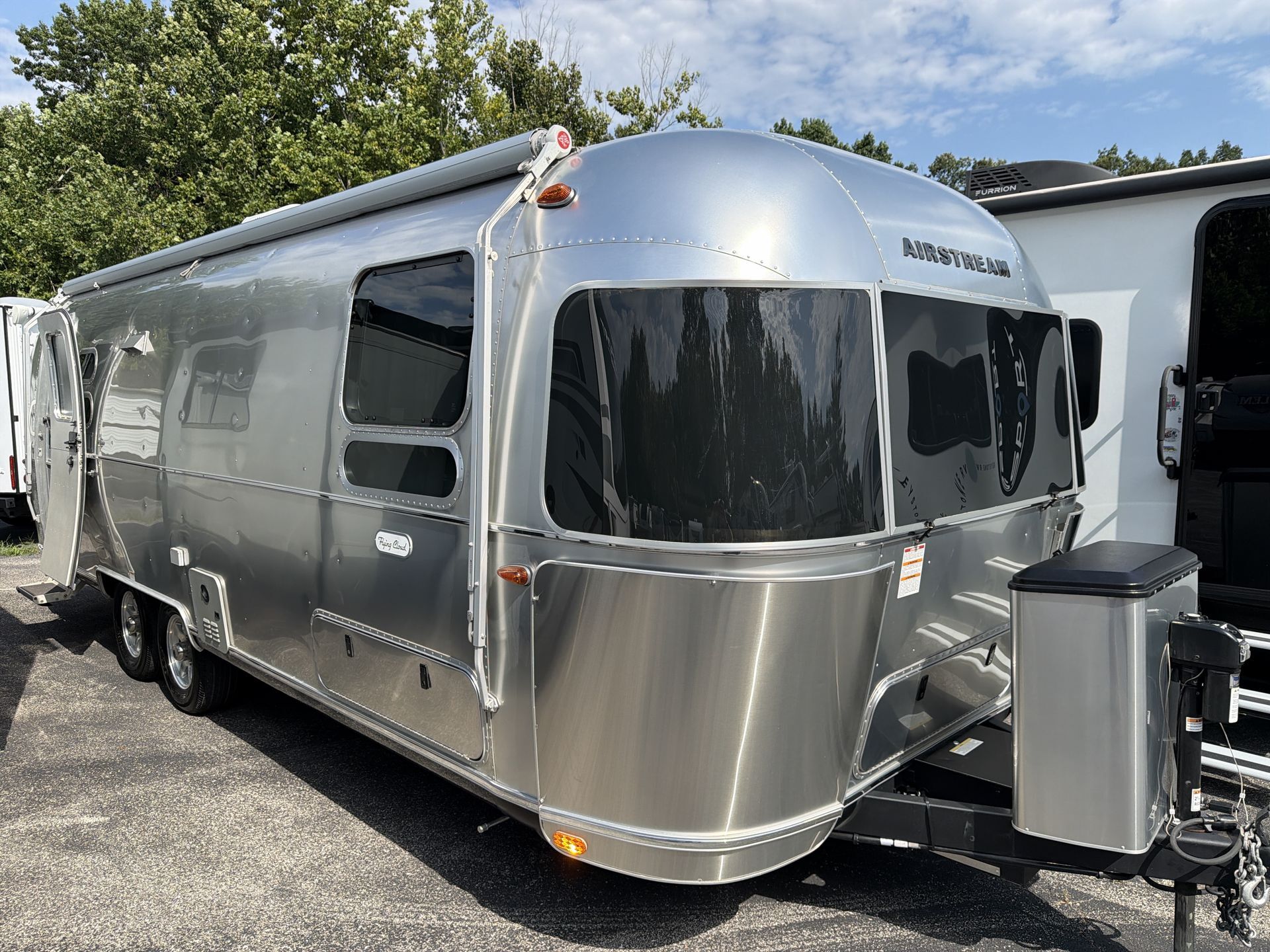 2023 Airstream Flying Cloud 27FB in eureka MO