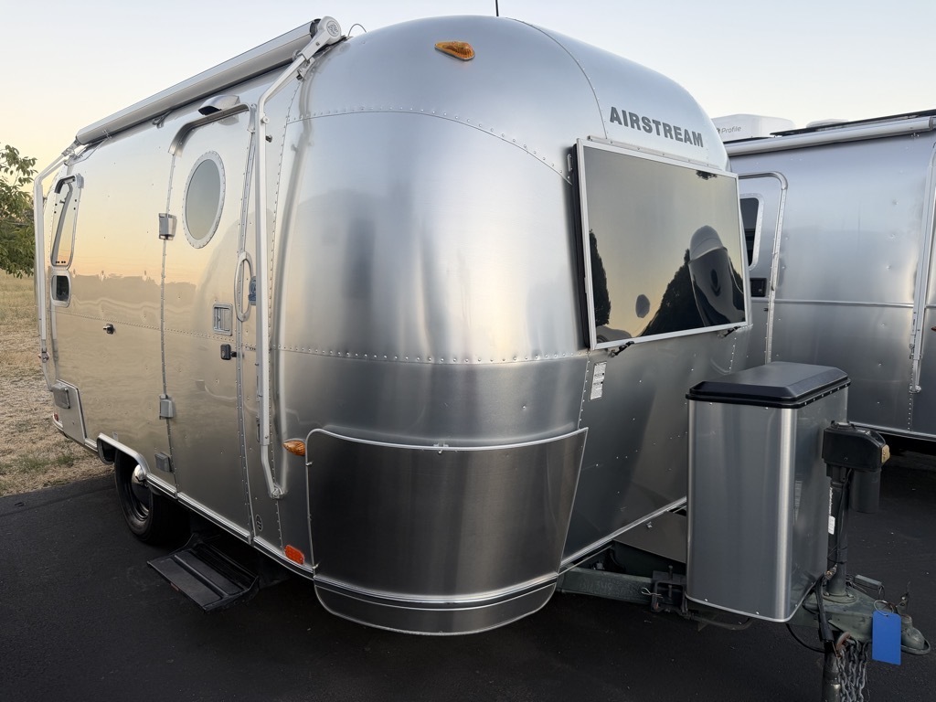 2007 Airstream BAMBI 19CB in winters CA