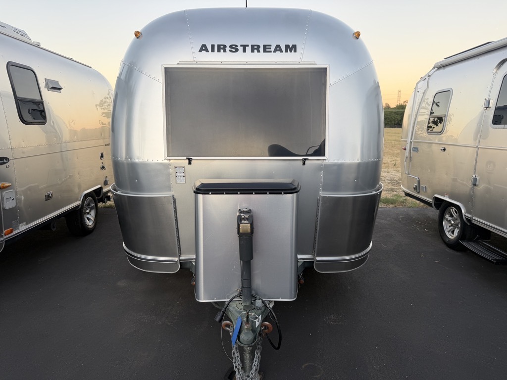 2007 Airstream BAMBI 19CB in winters CA