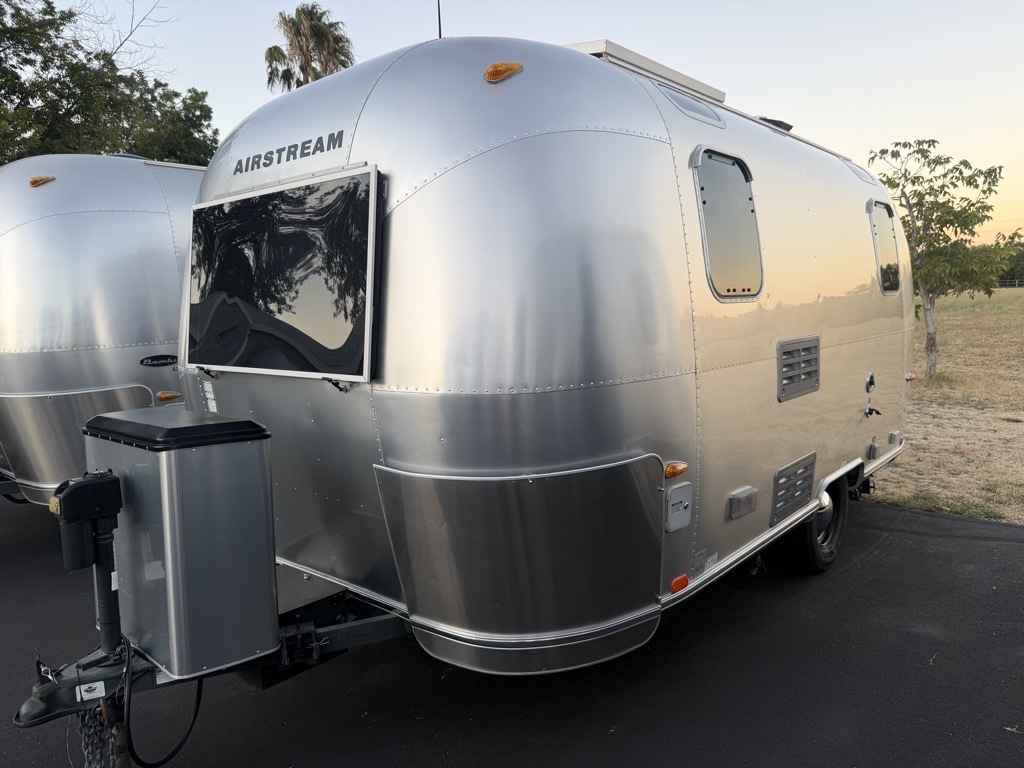 2007 Airstream BAMBI 19CB in winters CA