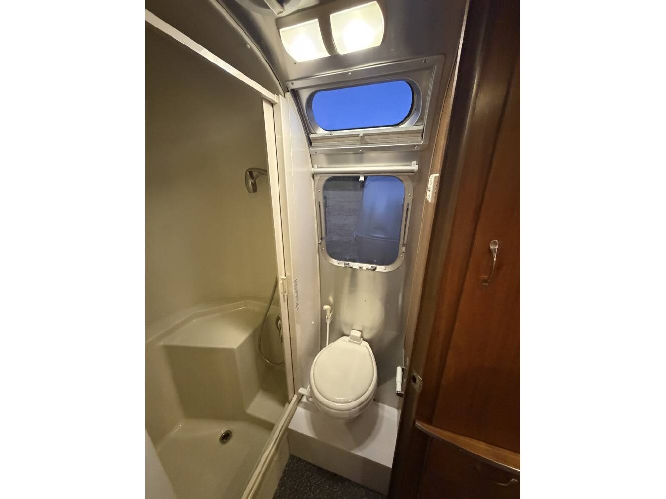 A photo of this 2007 Airstream BAMBI 19CB