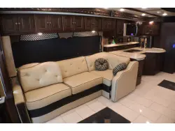 2016 WINNEBAGO GRAND TOUR 42QL
