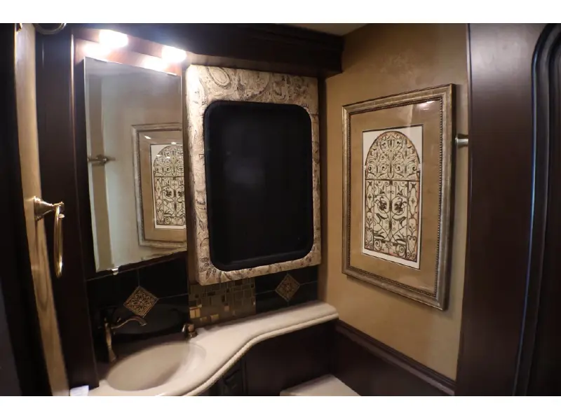 2016 WINNEBAGO GRAND TOUR 42QL
