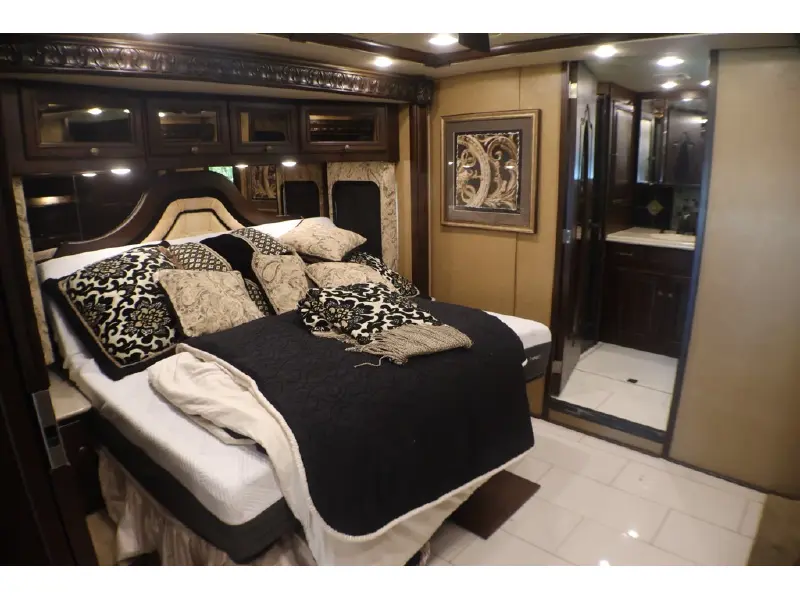 2016 WINNEBAGO GRAND TOUR 42QL