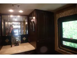 2016 WINNEBAGO GRAND TOUR 42QL