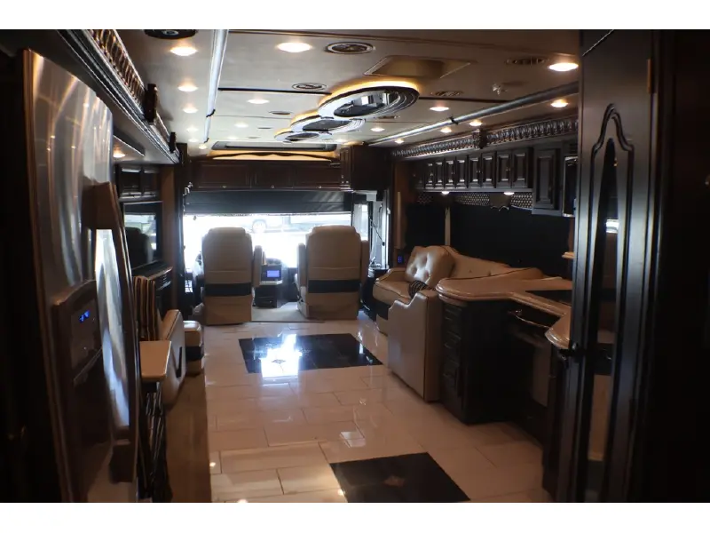 2016 WINNEBAGO GRAND TOUR 42QL