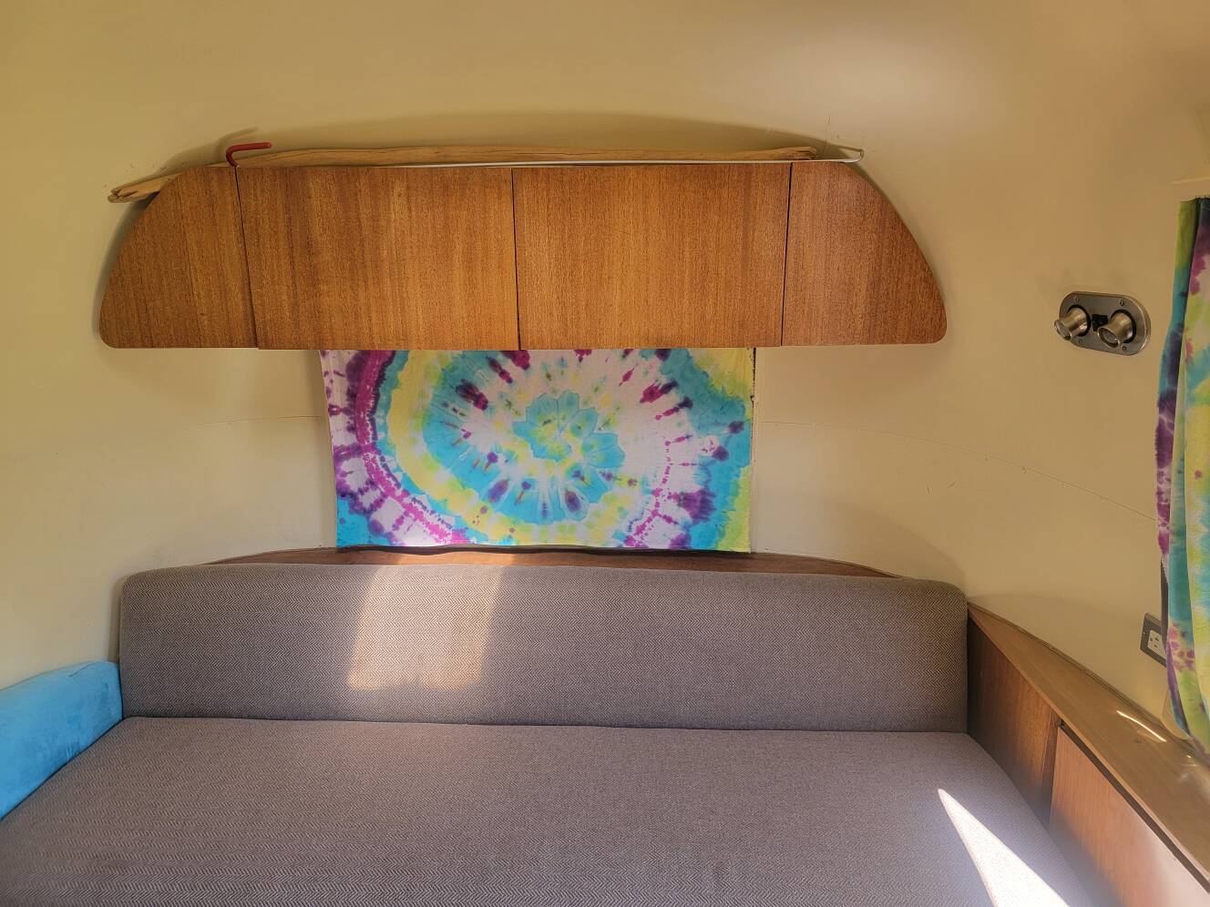 A photo of this 1965 Airstream GLOBETROTTER 19