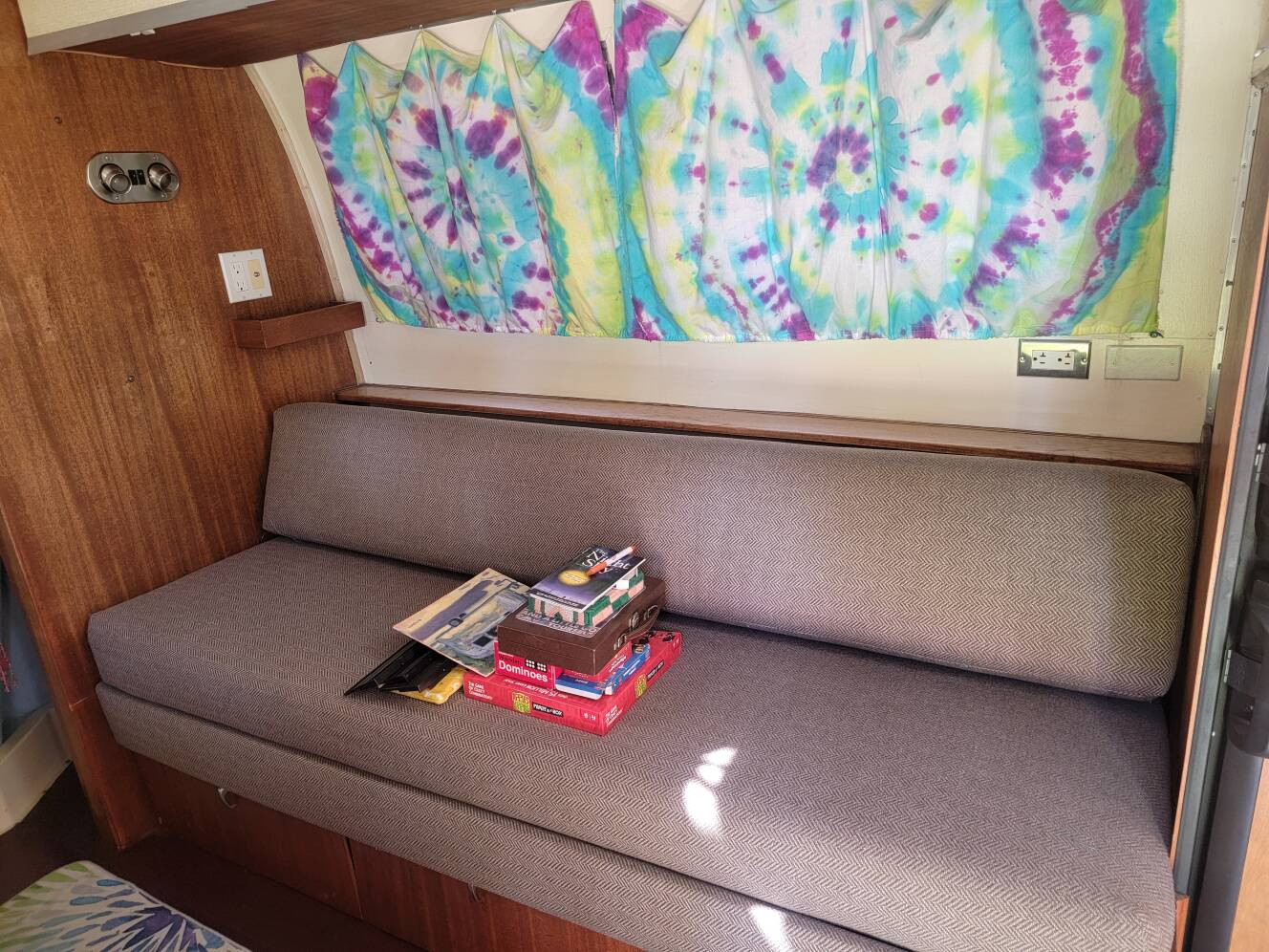 A photo of this 1965 Airstream GLOBETROTTER 19
