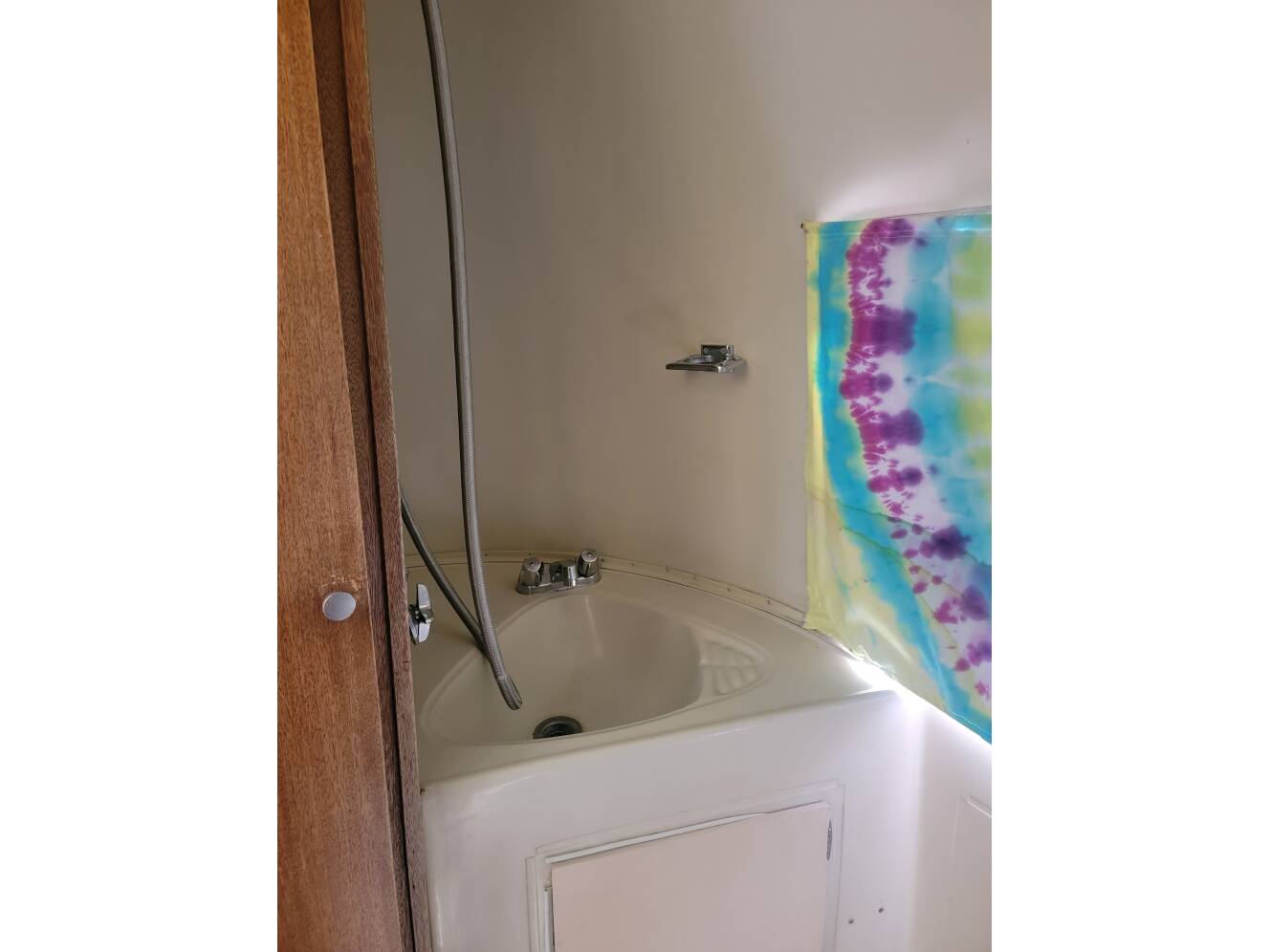 A photo of this 1965 Airstream GLOBETROTTER 19