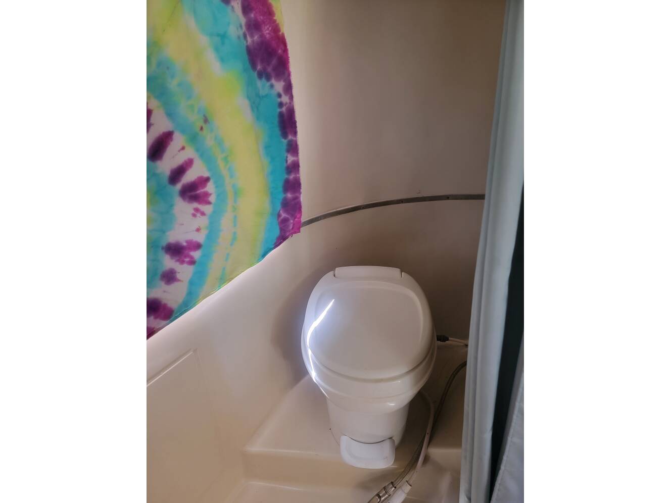 A photo of this 1965 Airstream GLOBETROTTER 19