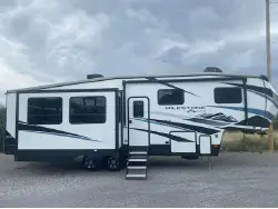 2021 HEARTLAND MILESTONE M1