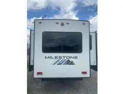 2021 HEARTLAND MILESTONE M1